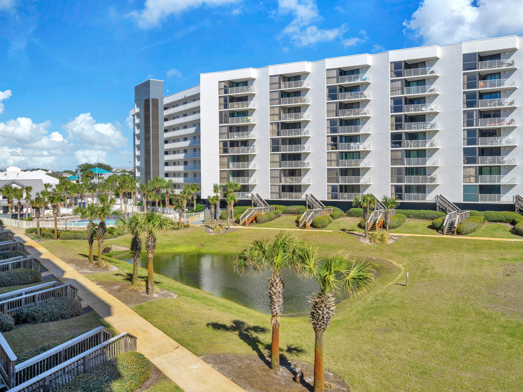 MAINSAIL CONDO PH 5 - Residential
