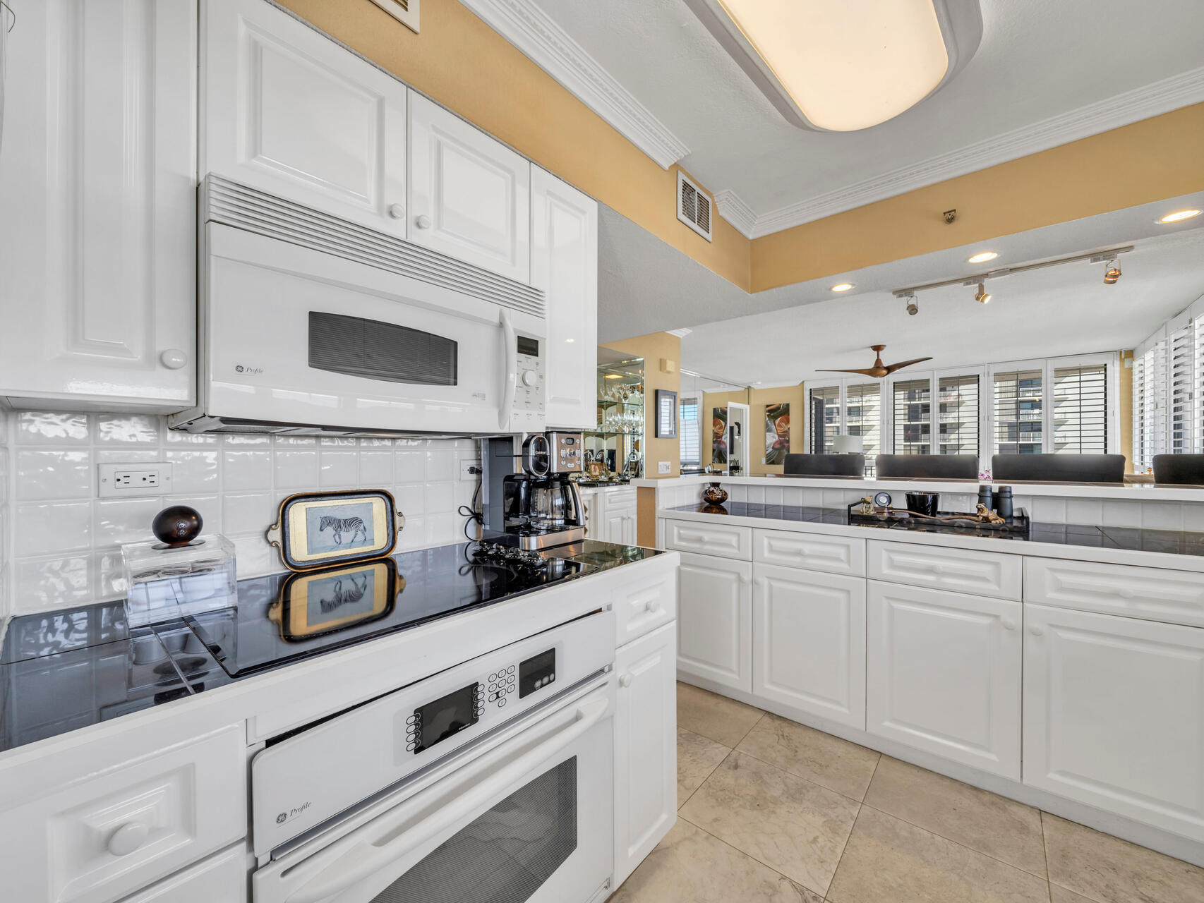 MAINSAIL CONDO PH 5 - Residential