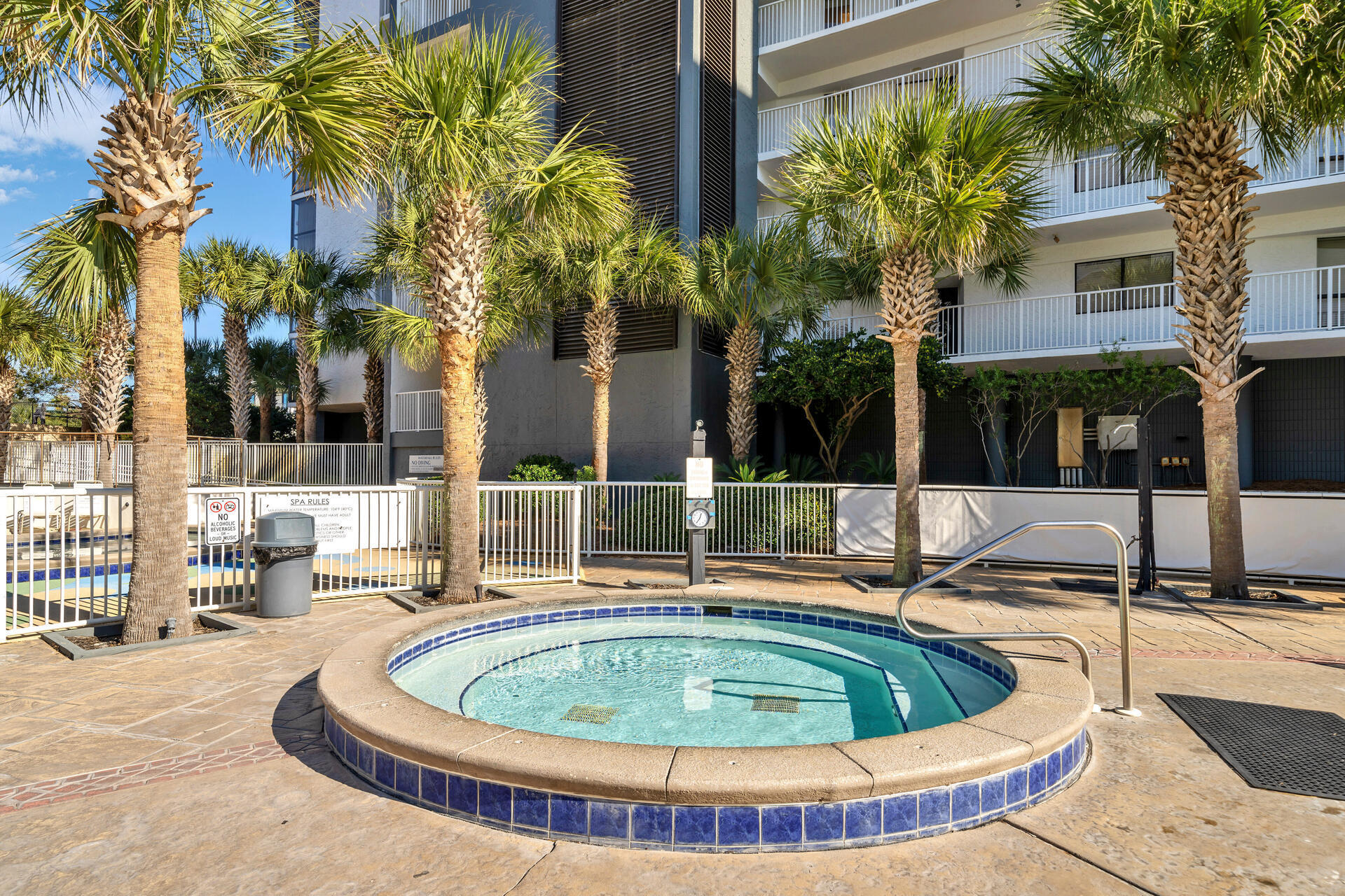 MAINSAIL CONDO PH 5 - Residential