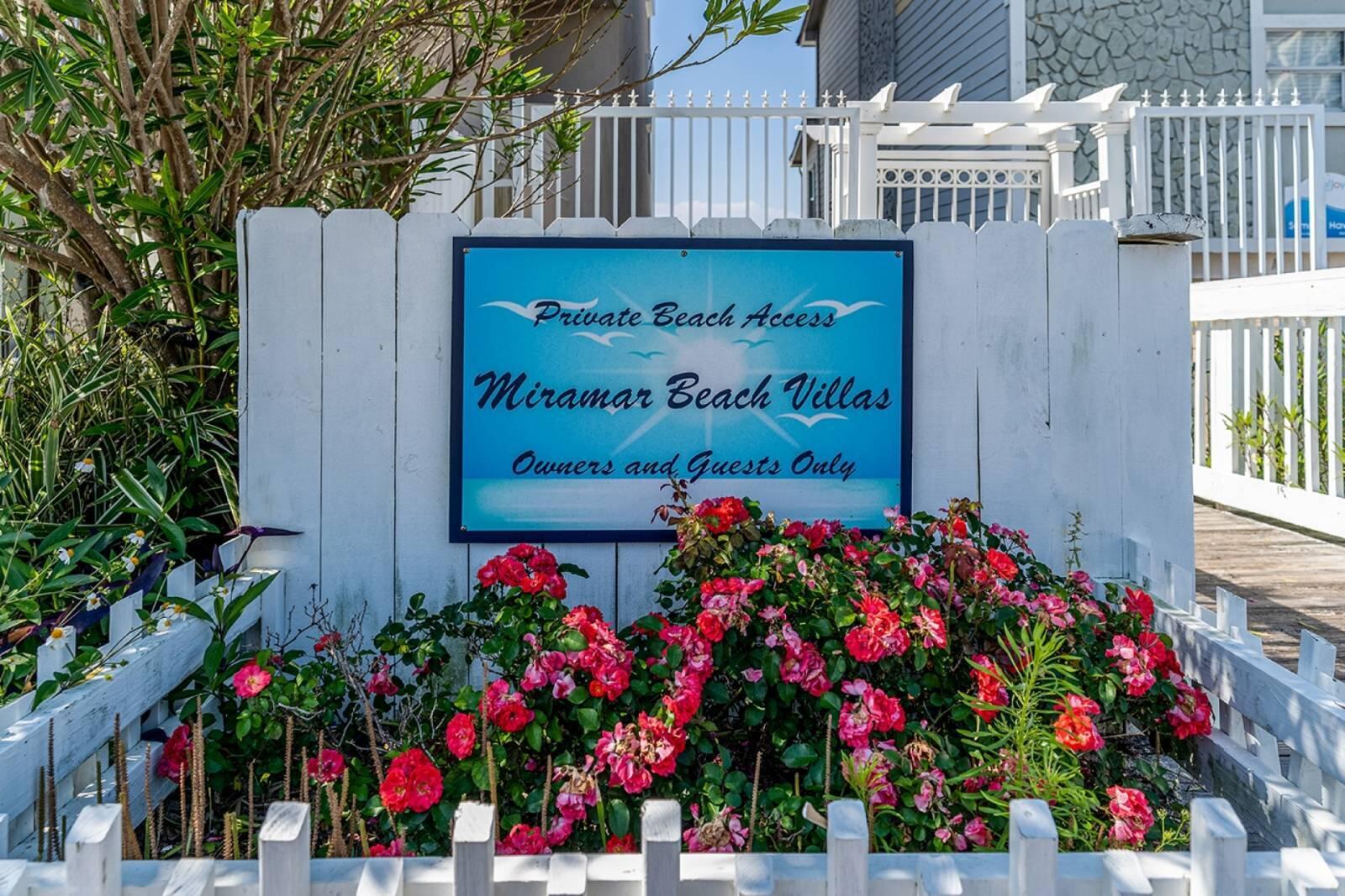 MIRAMAR BEACH VILLAS - Residential