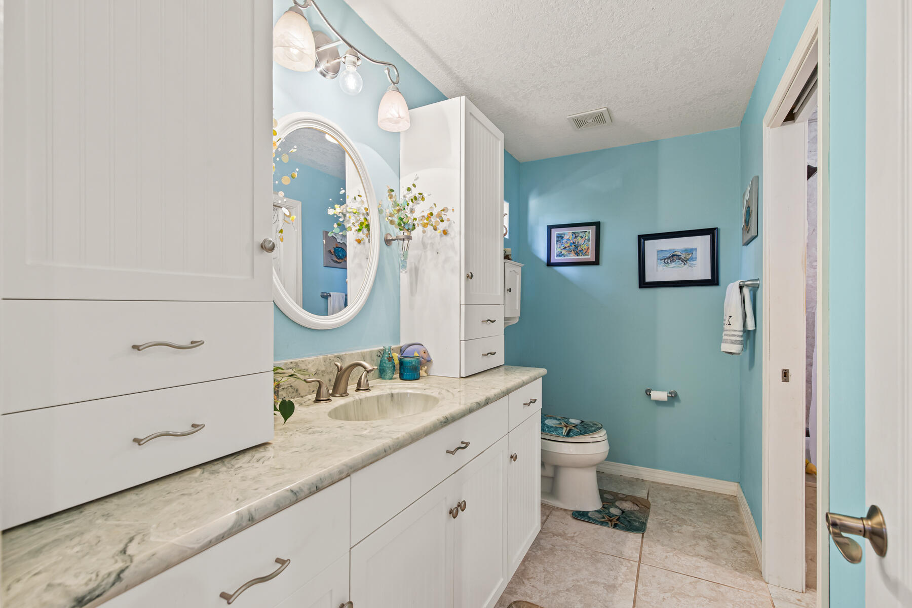 ELLIOTTS POINT - Residential