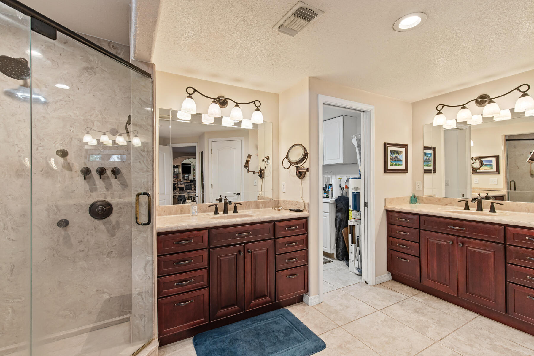 ELLIOTTS POINT - Residential