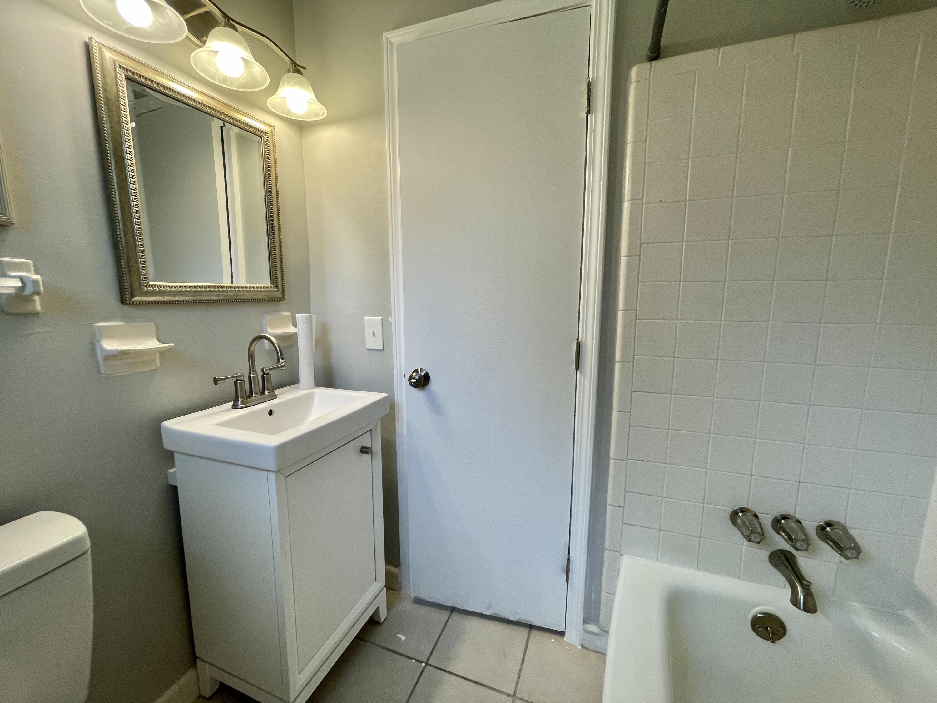 Bryn Mawr Blvd. - Residential Lease