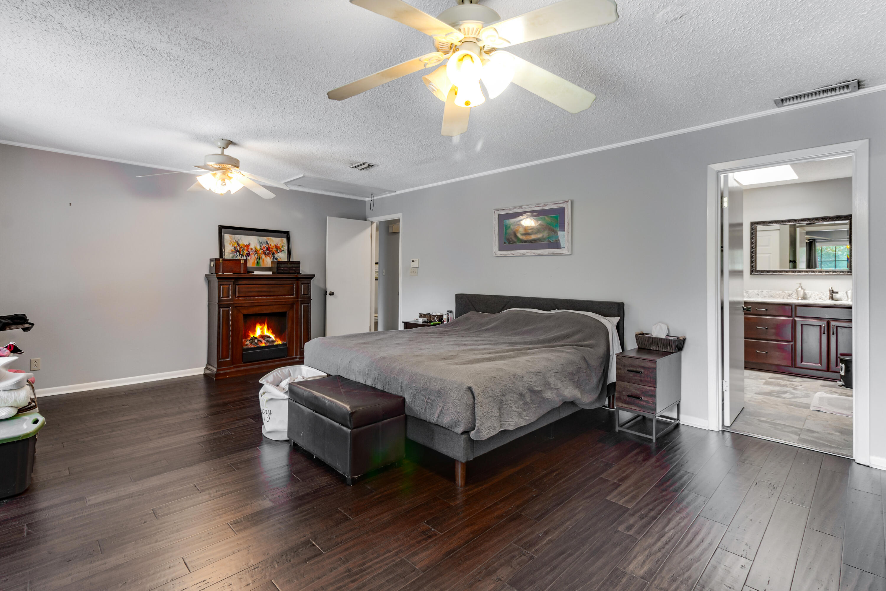 MICHAEL GLENN ESTATES - Residential