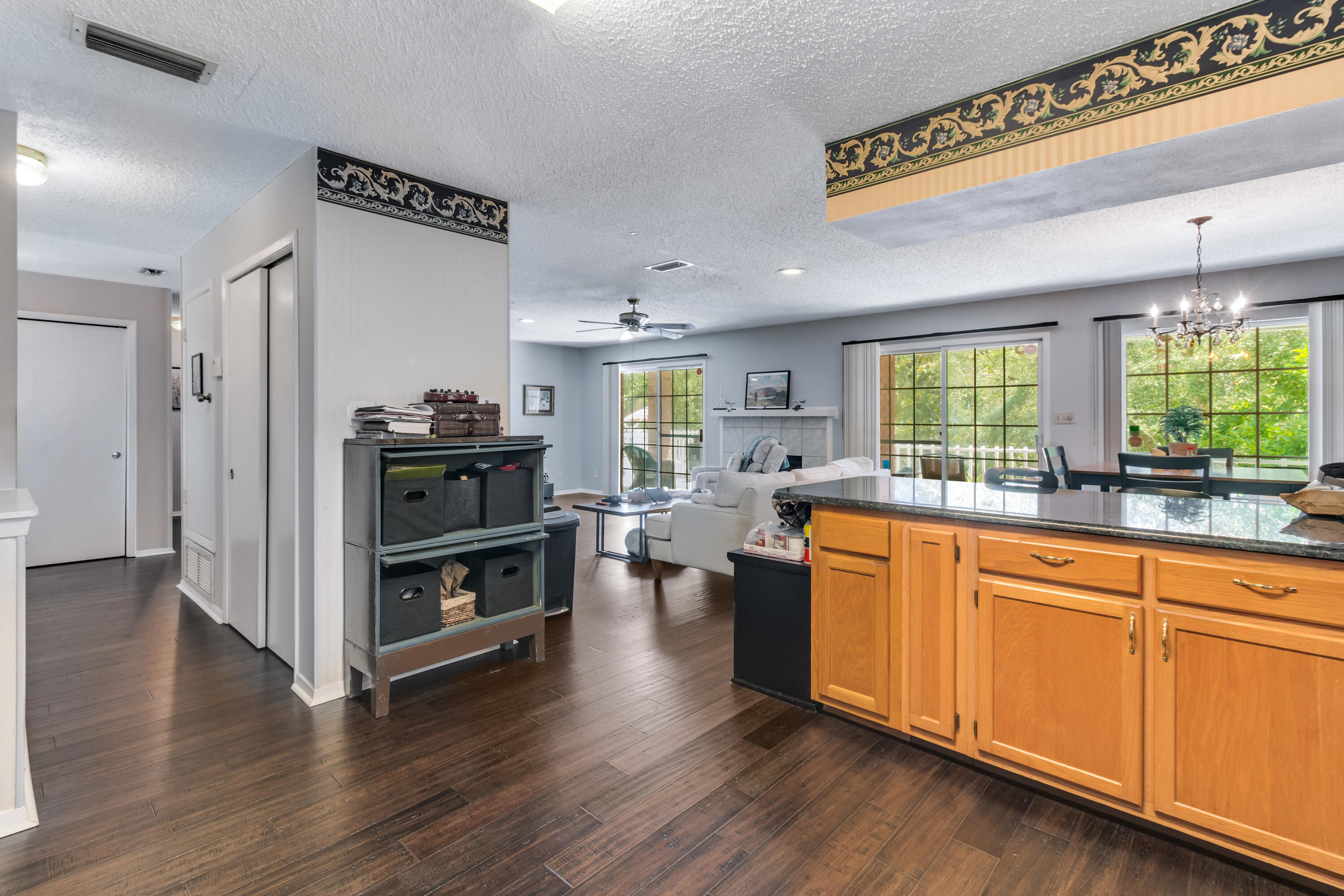 MICHAEL GLENN ESTATES - Residential