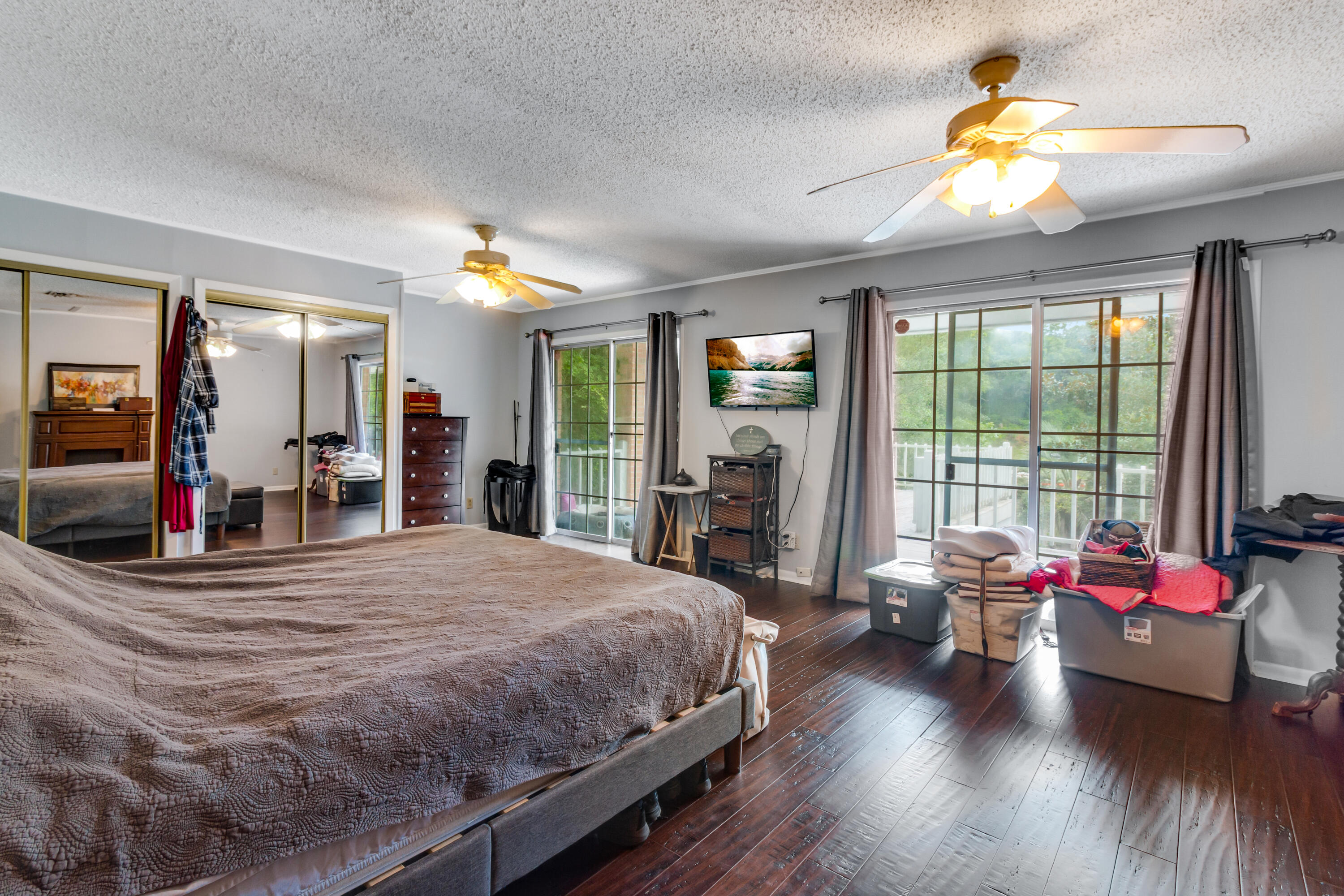 MICHAEL GLENN ESTATES - Residential