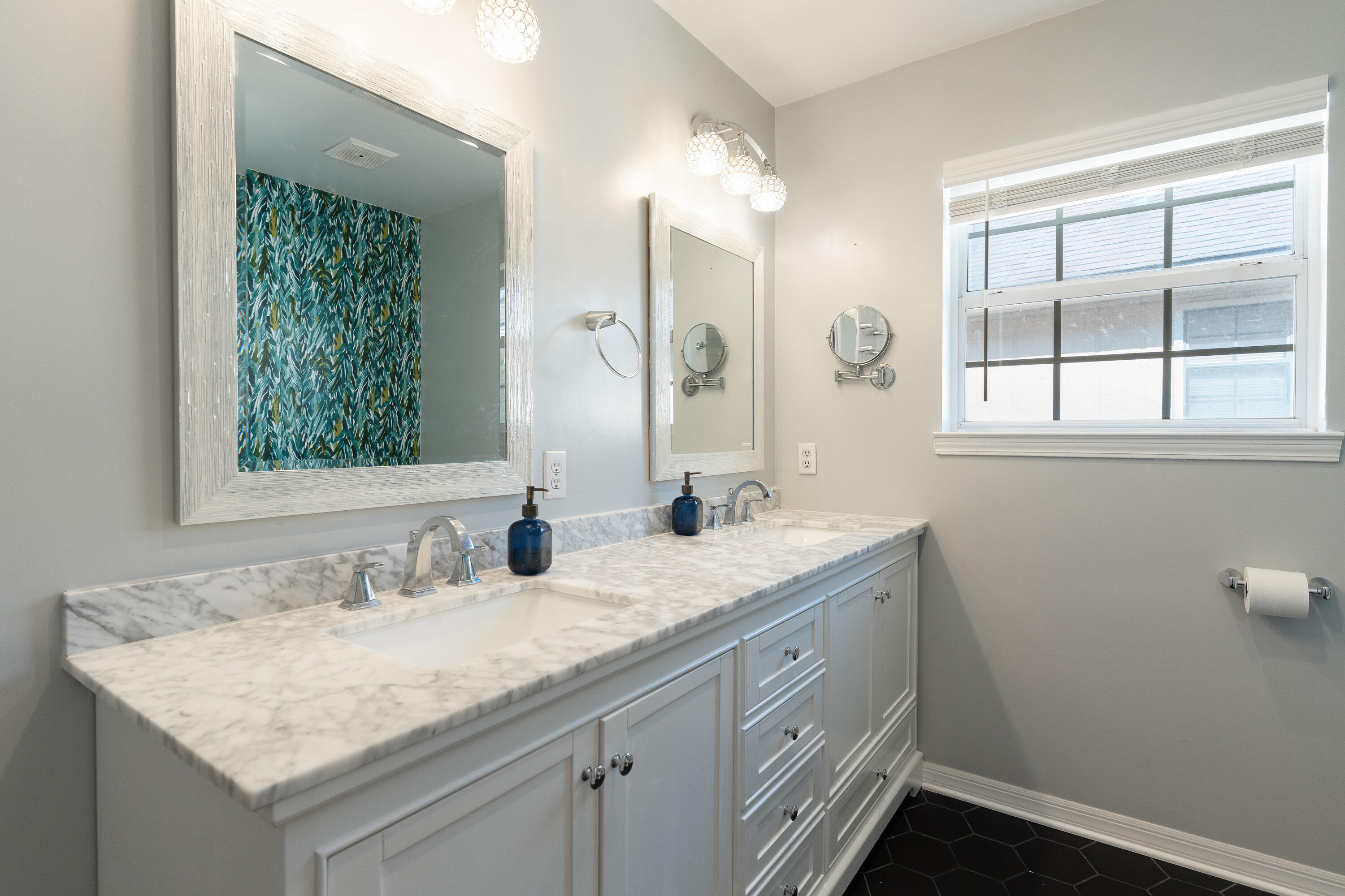 CROSSWINDS 1ST ADDN - Residential