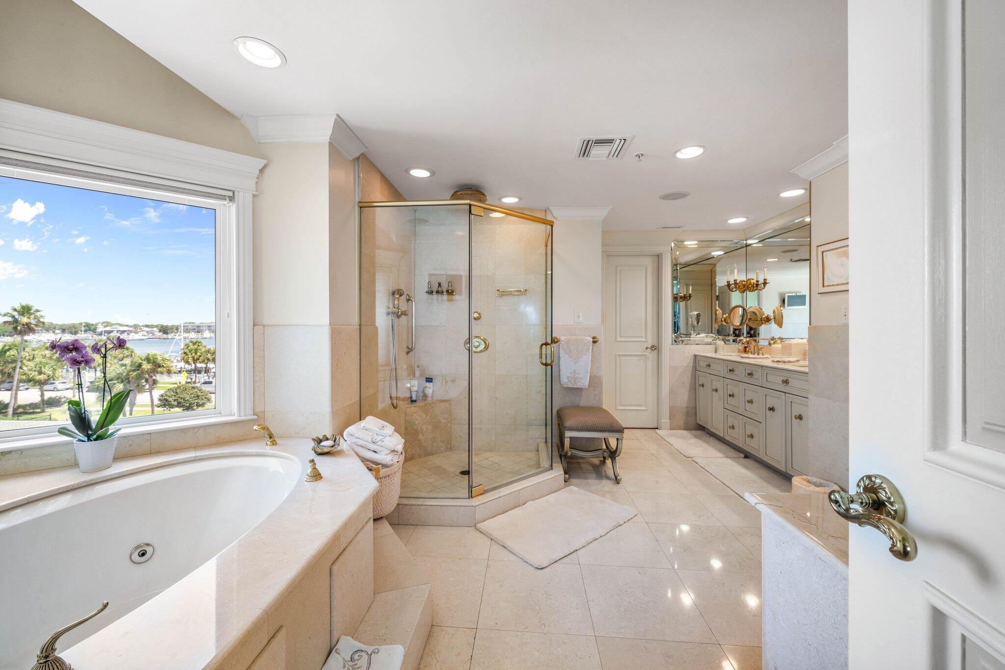 WATERVIEW TOWERS PH II - Residential