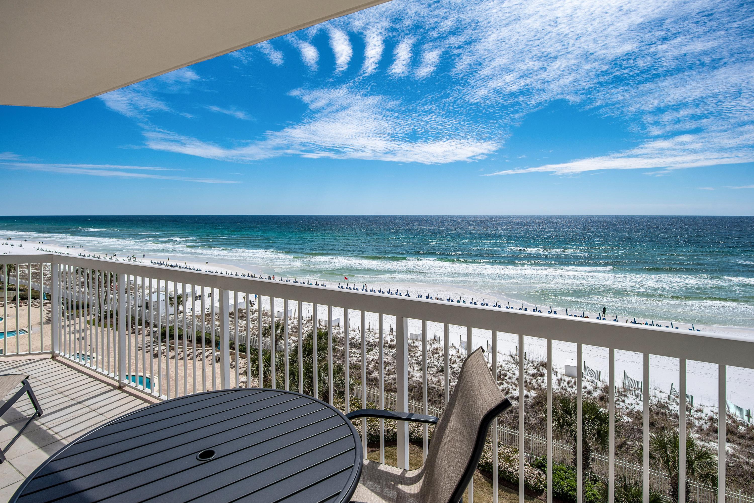 SILVER BEACH TOWERS - Residential