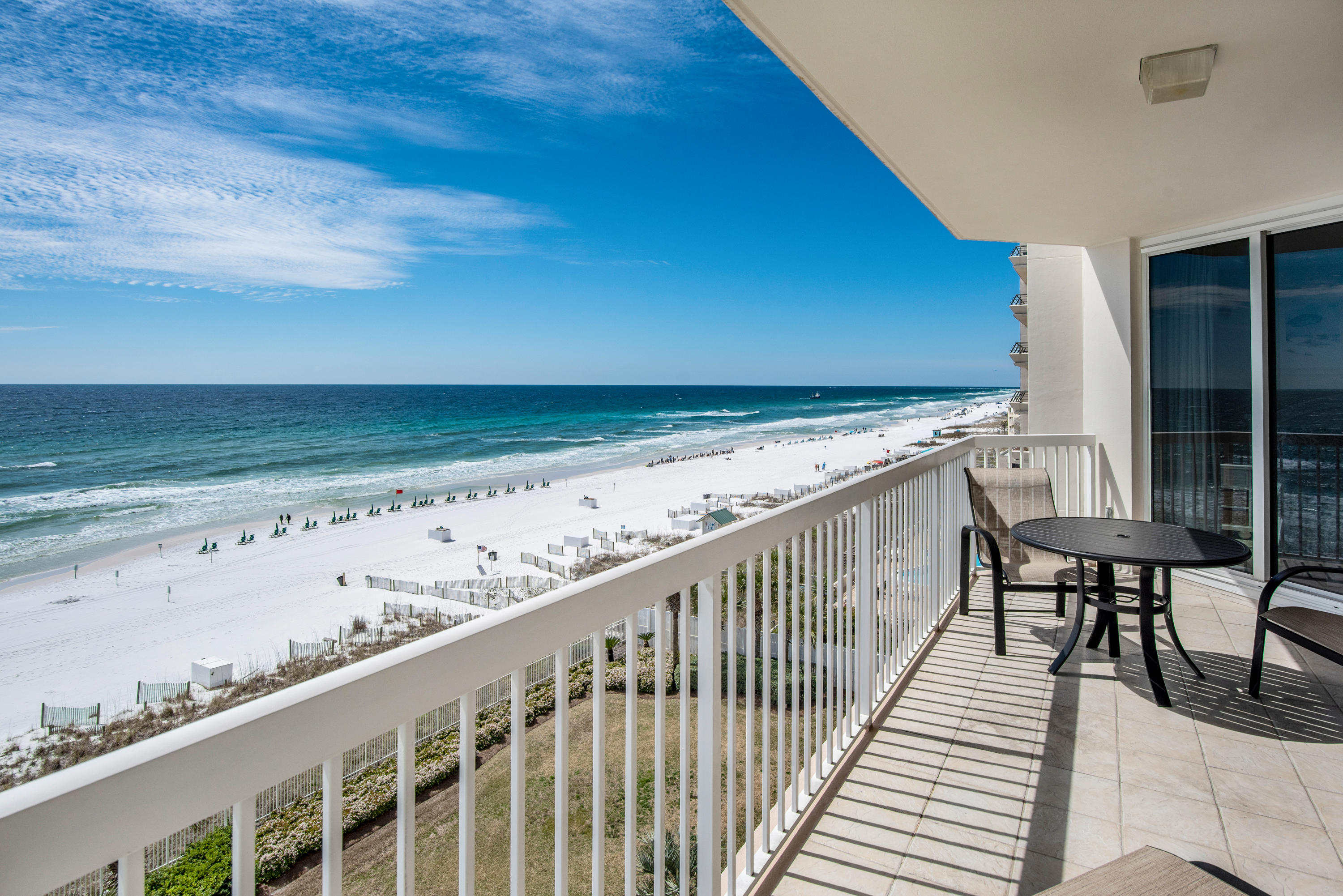 SILVER BEACH TOWERS - Residential