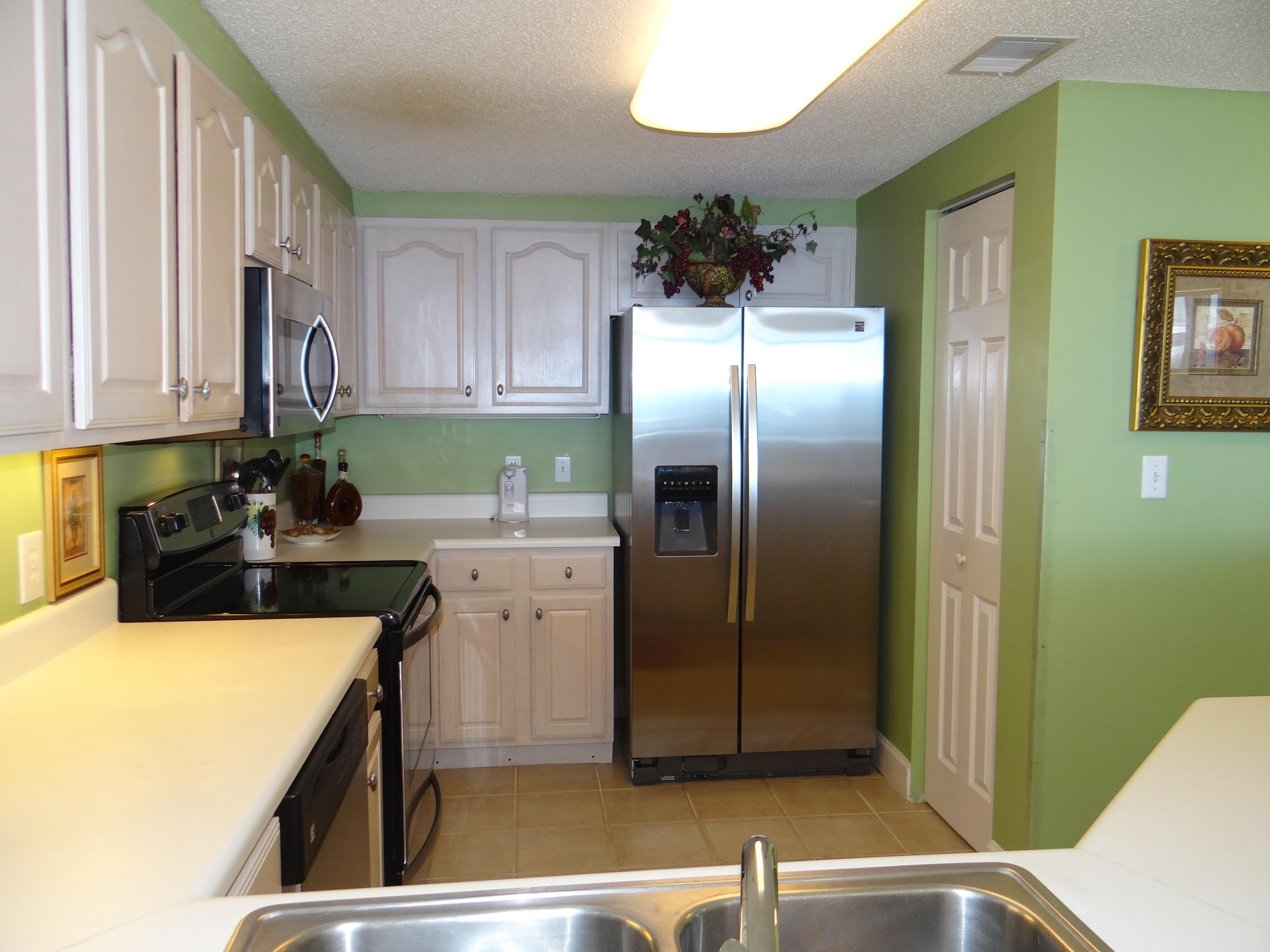 JADE EAST TOWERS CONDO - Residential