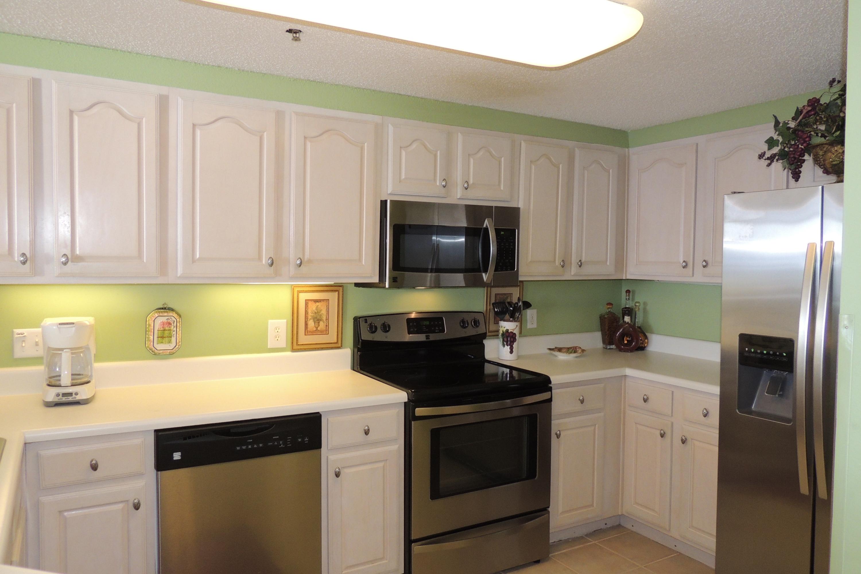 JADE EAST TOWERS CONDO - Residential