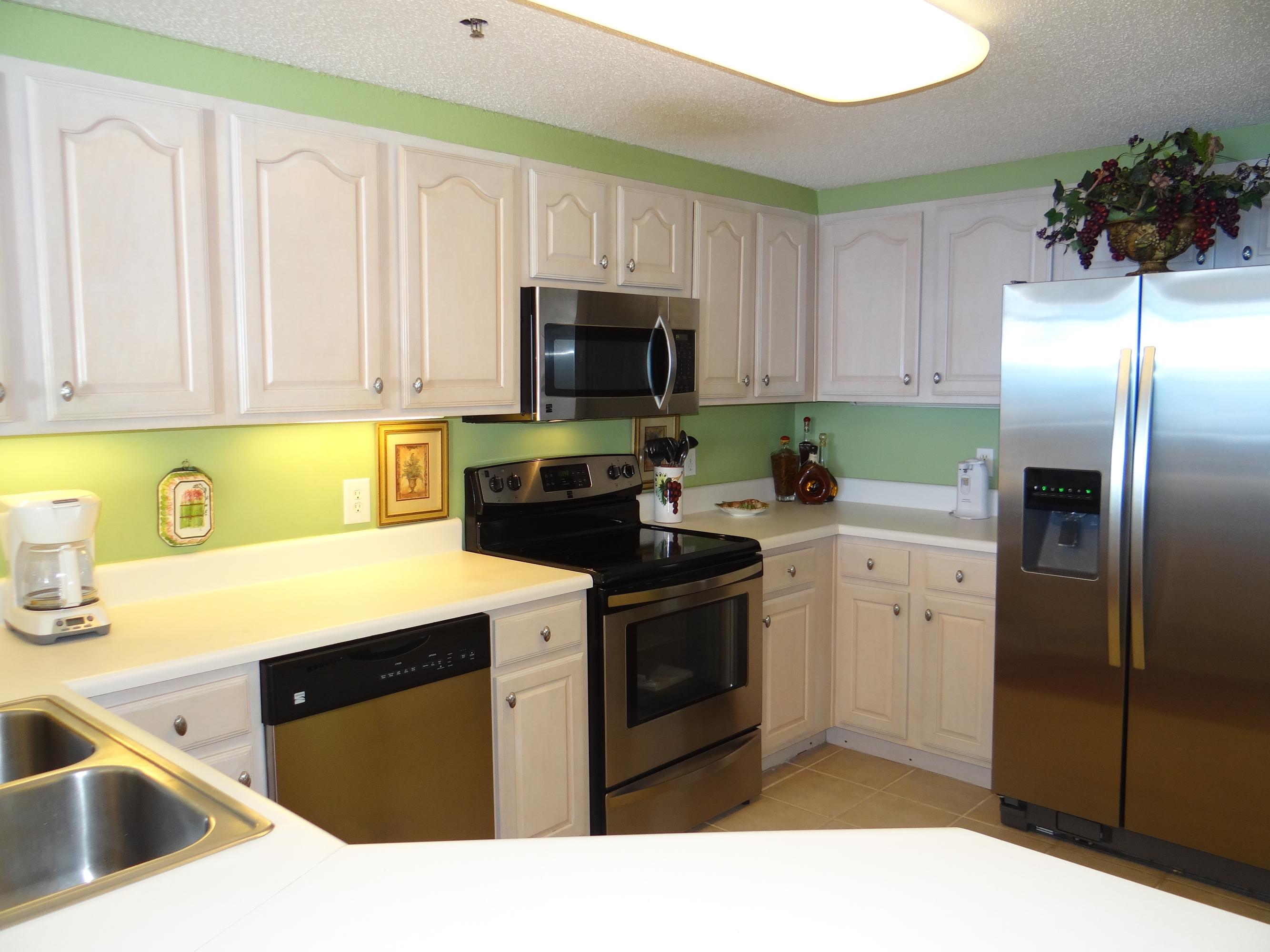 JADE EAST TOWERS CONDO - Residential