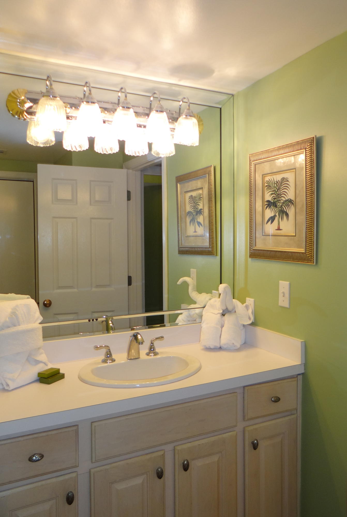 JADE EAST TOWERS CONDO - Residential