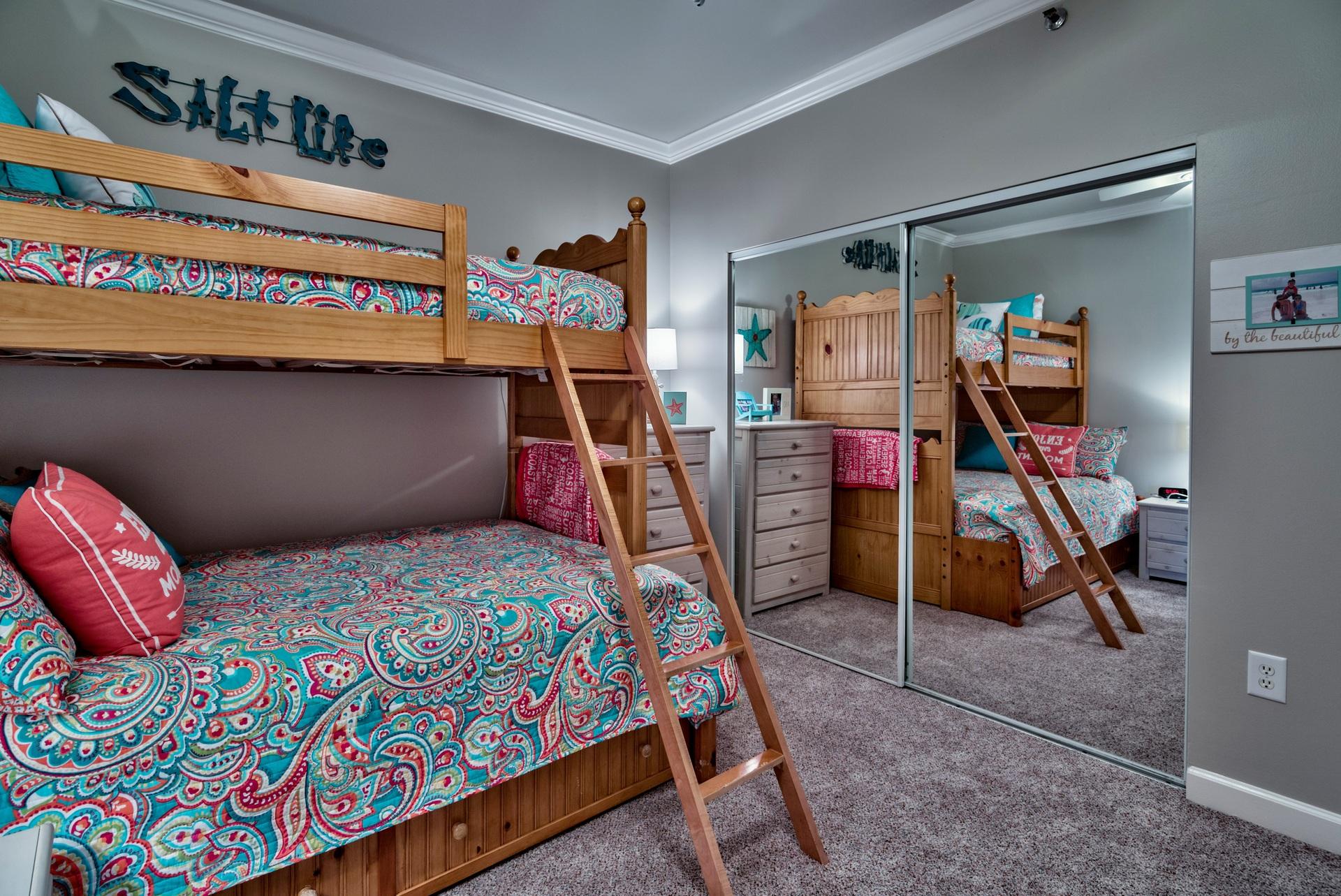 SUMMIT AT TOPS'L (THE) - Residential