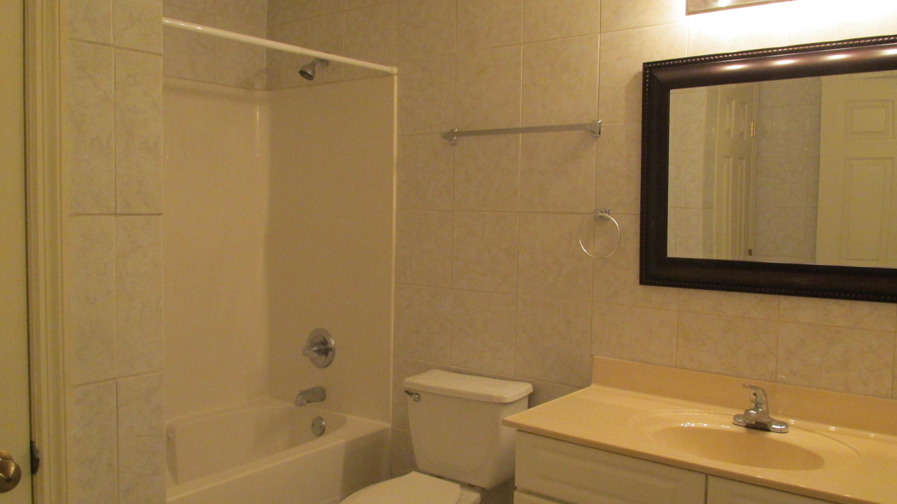 THE FLORIDA CLUB - Residential Lease