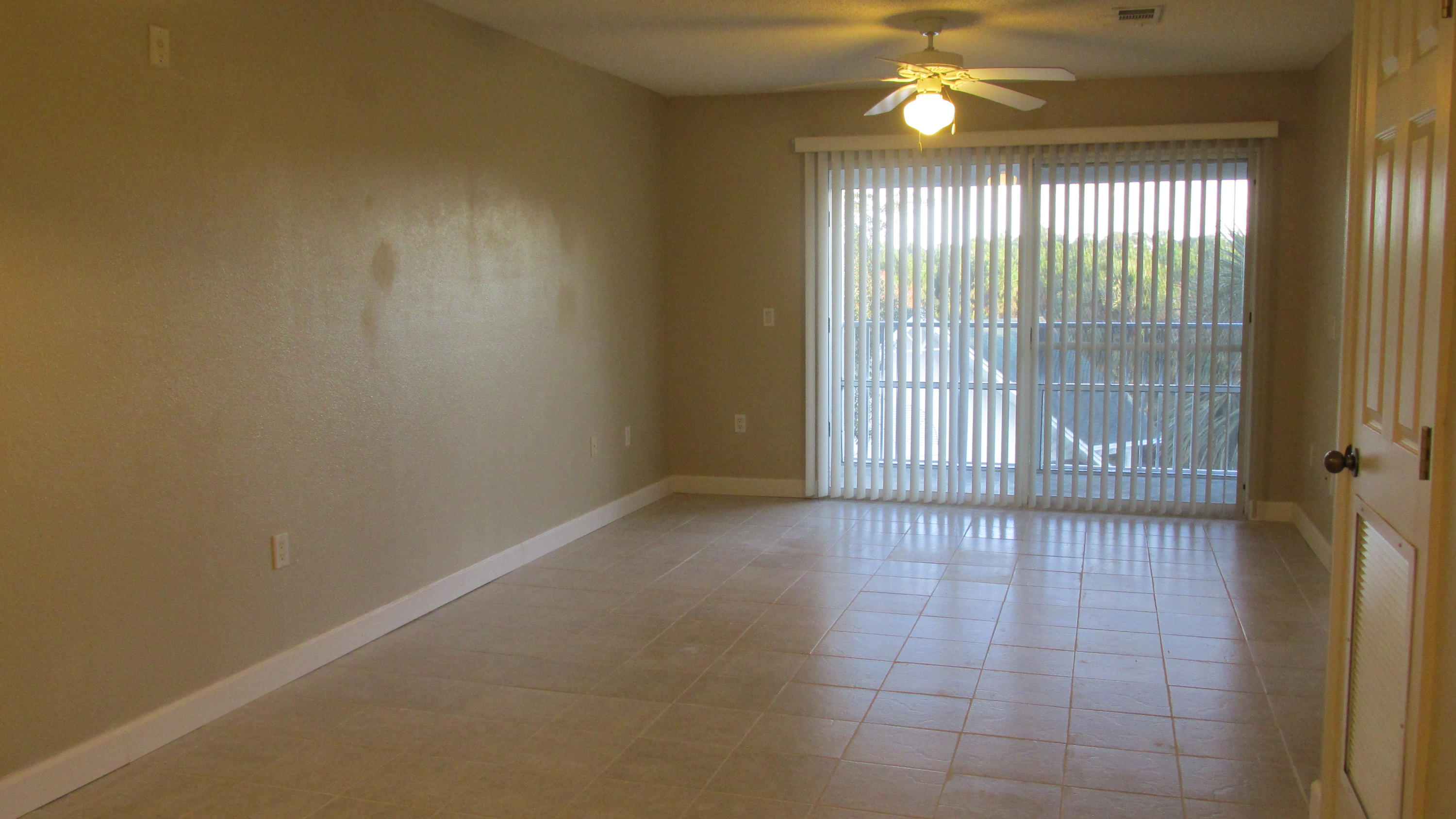 THE FLORIDA CLUB - Residential Lease