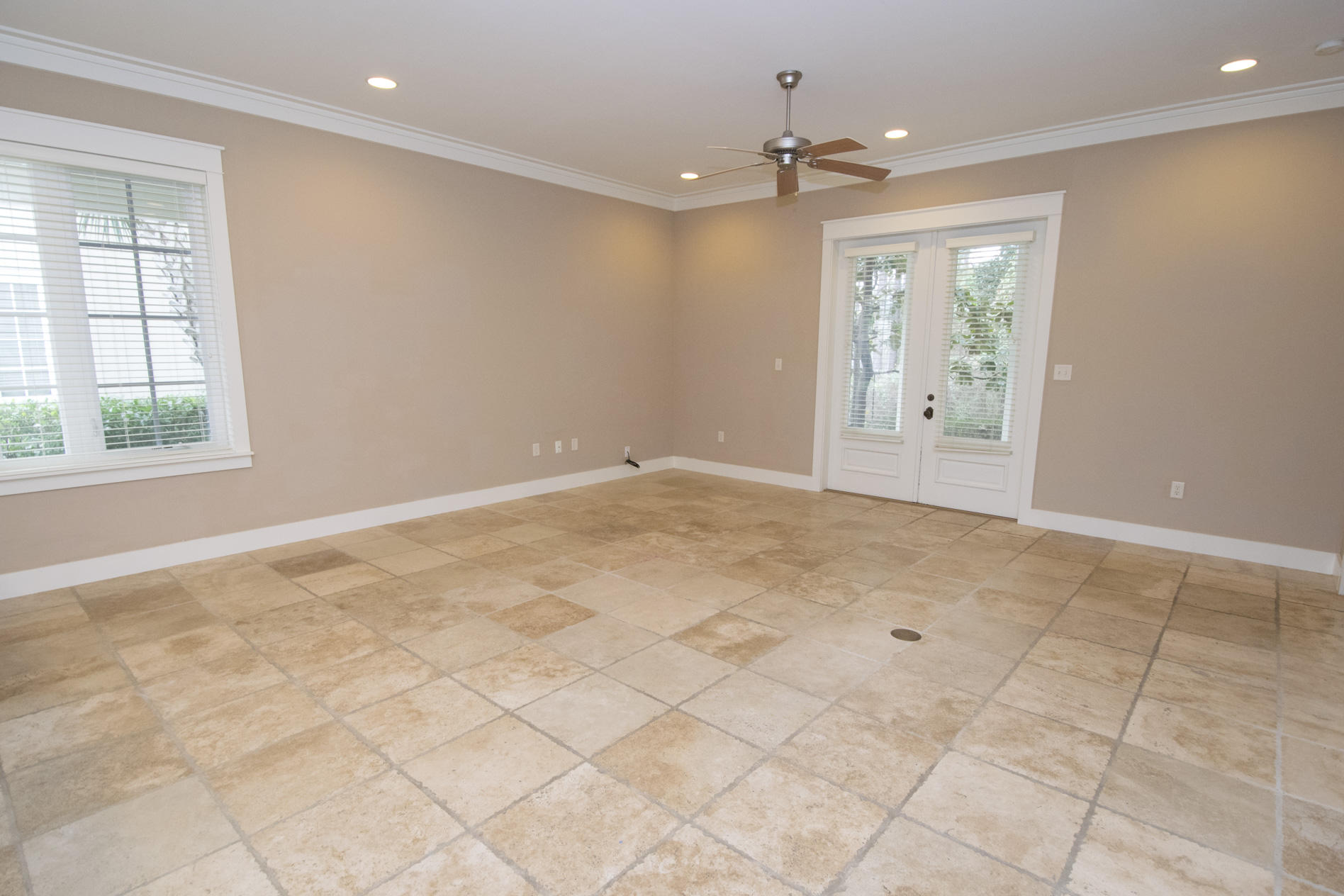 CARSON OAKS - Residential