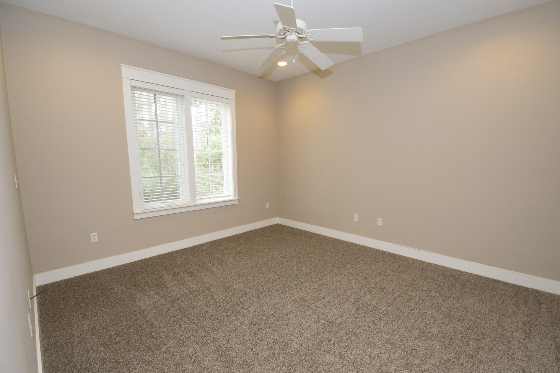 CARSON OAKS - Residential