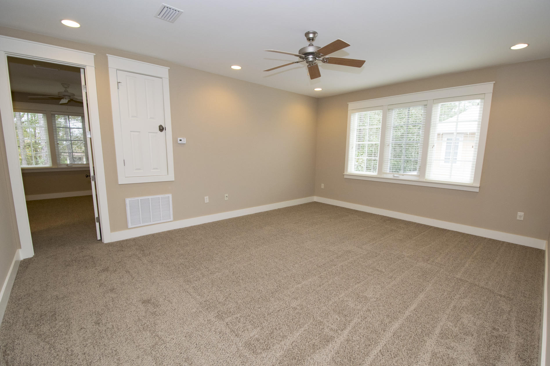 CARSON OAKS - Residential