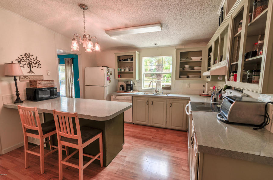 OVERLOOK LAKE ESTATES - Residential