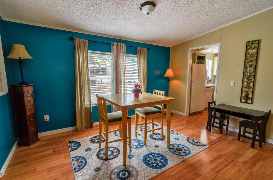 OVERLOOK LAKE ESTATES - Residential