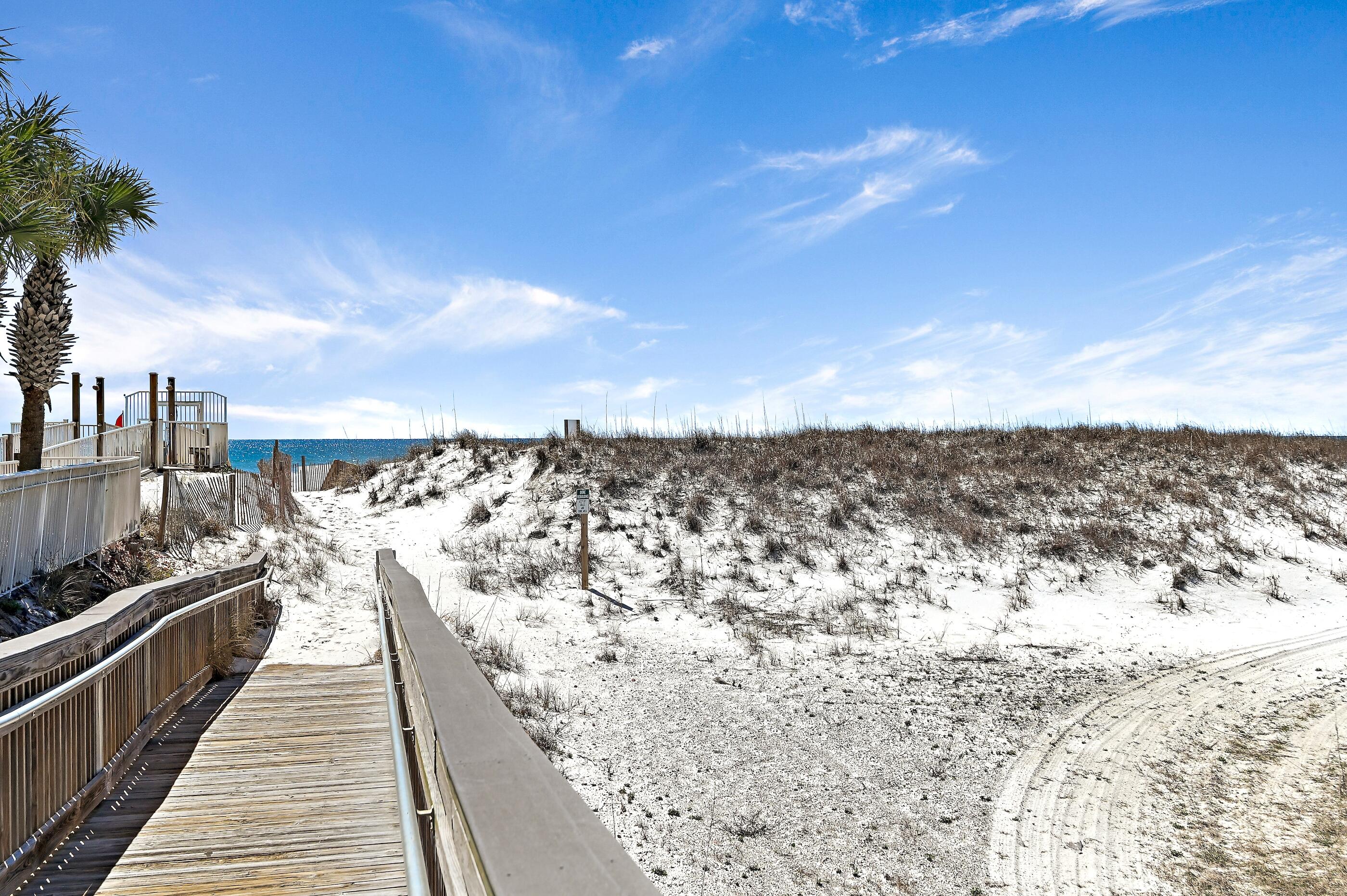 ST MARTIN BEACHWALK VILLAS - Residential