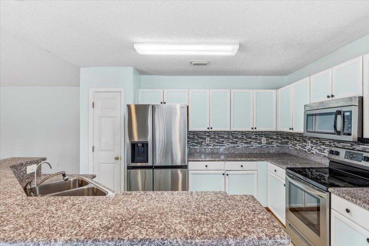 HOLLEY BY THE SEA - Residential