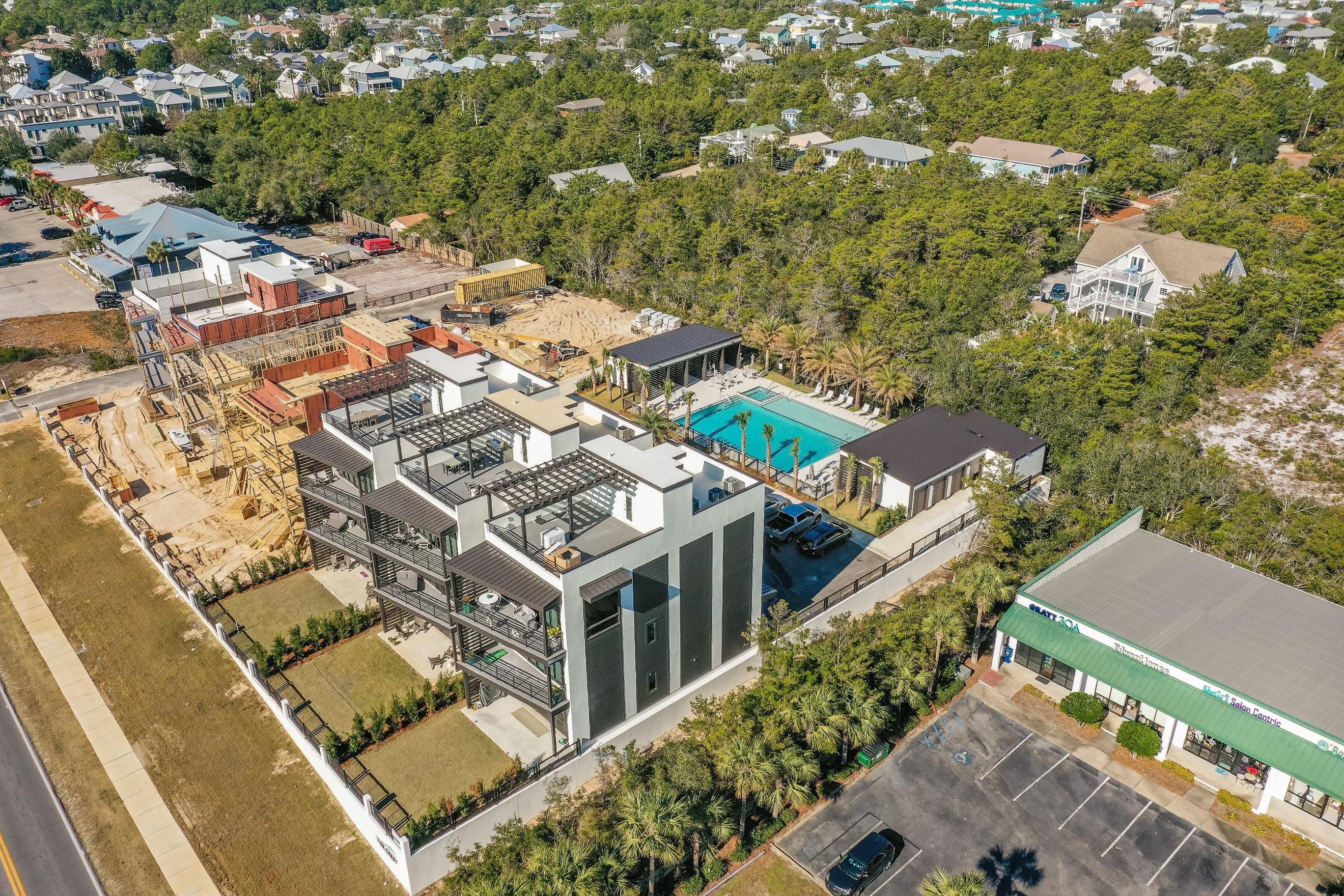 CREST DELEVLOPMENT - Residential