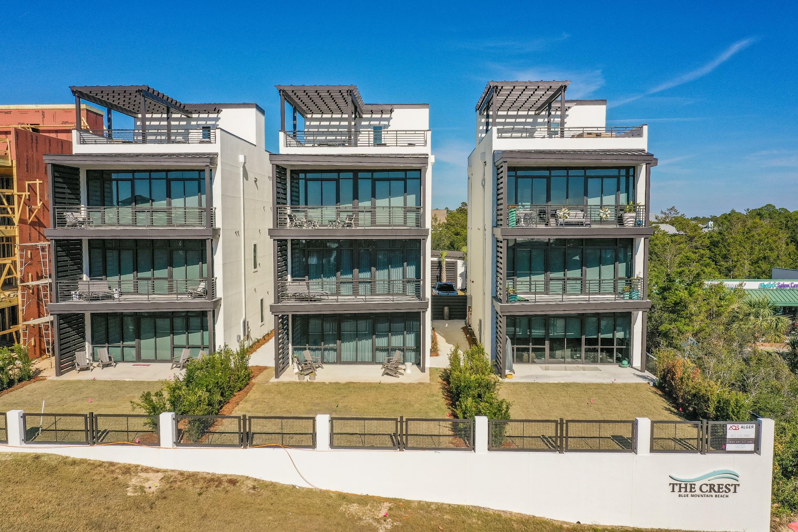 CREST DELEVLOPMENT - Residential