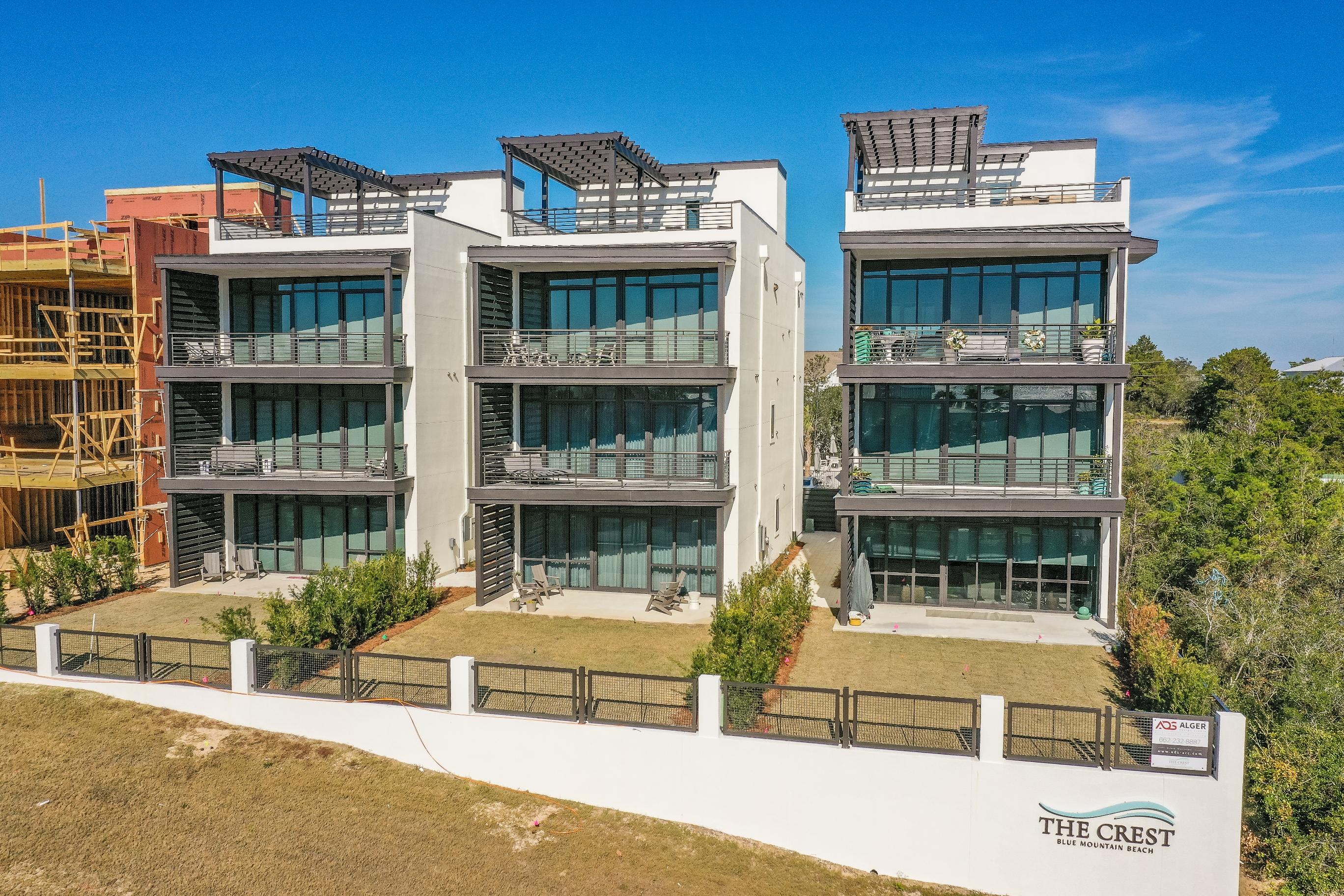 CREST DELEVLOPMENT - Residential