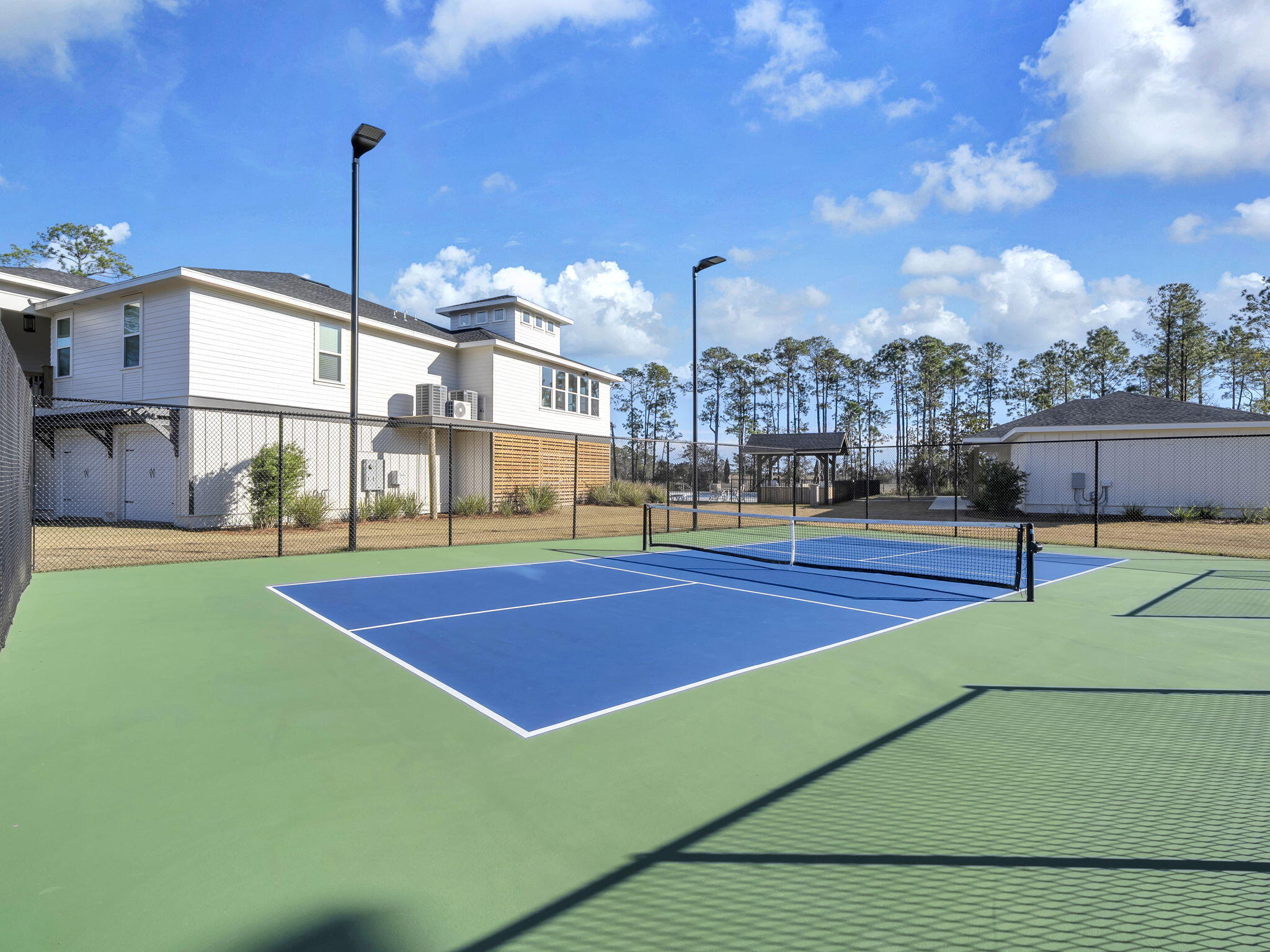 HAMMOCK BAY - MILL COTTAGES - Residential