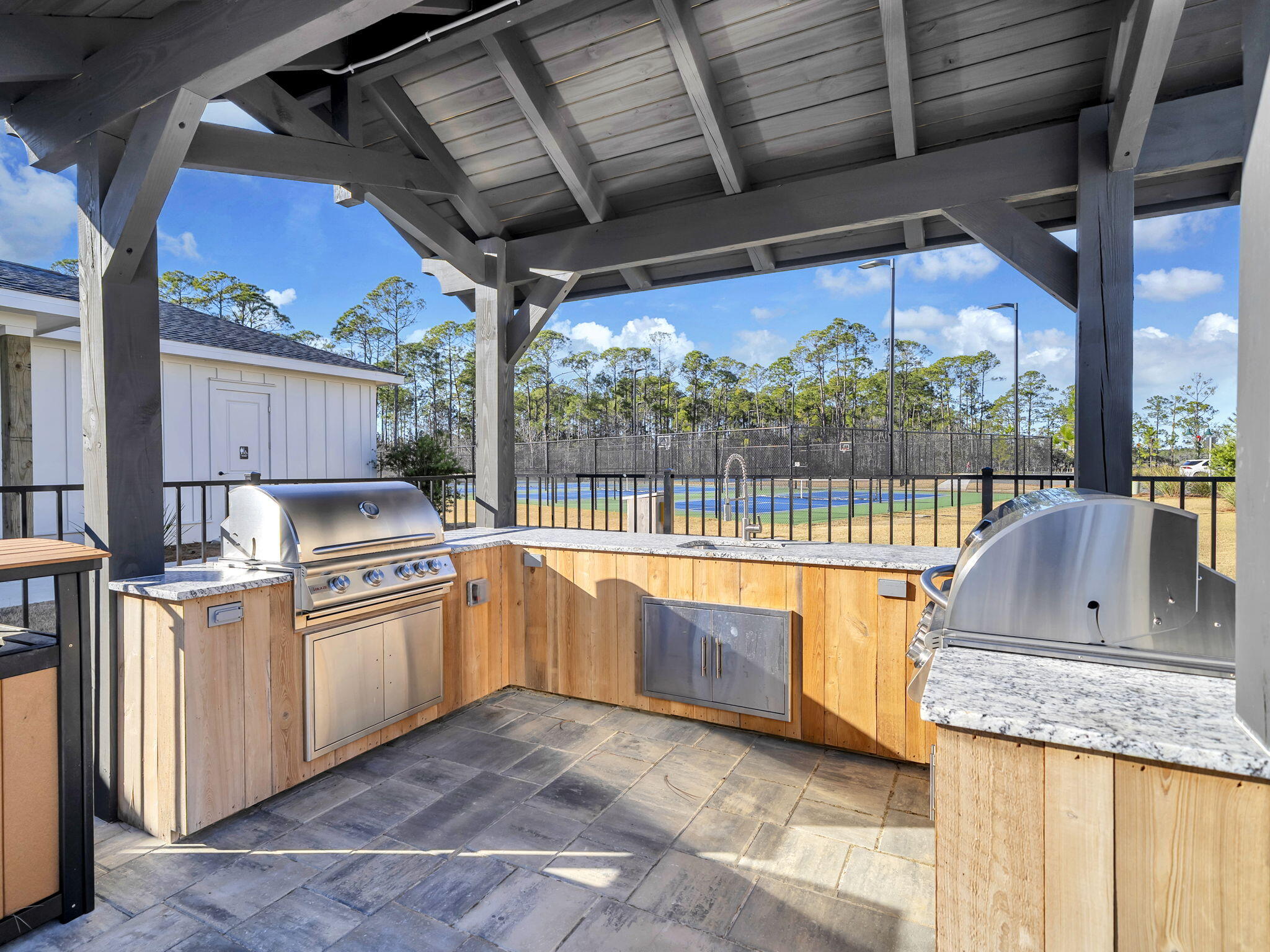 HAMMOCK BAY - MILL COTTAGES - Residential