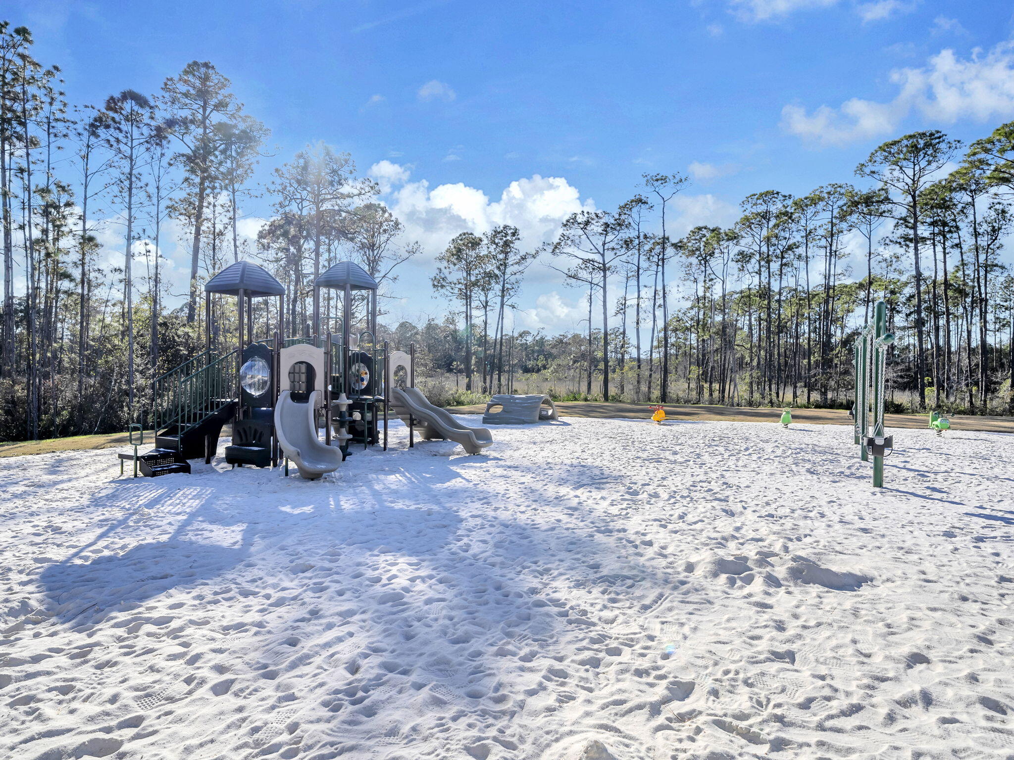 HAMMOCK BAY - MILL COTTAGES - Residential