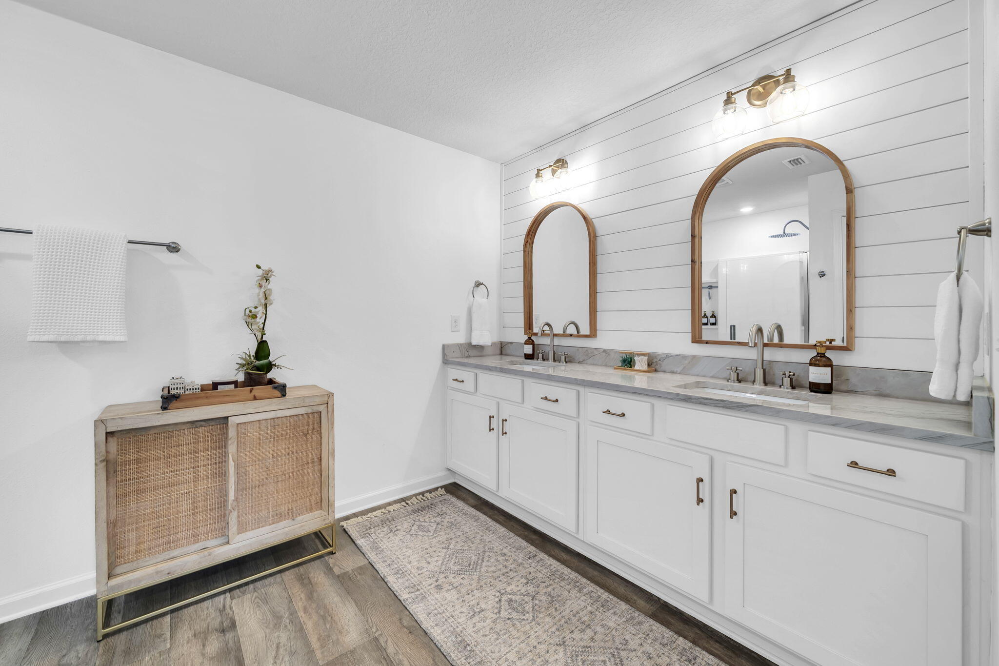 HAMMOCK BAY - MILL COTTAGES - Residential