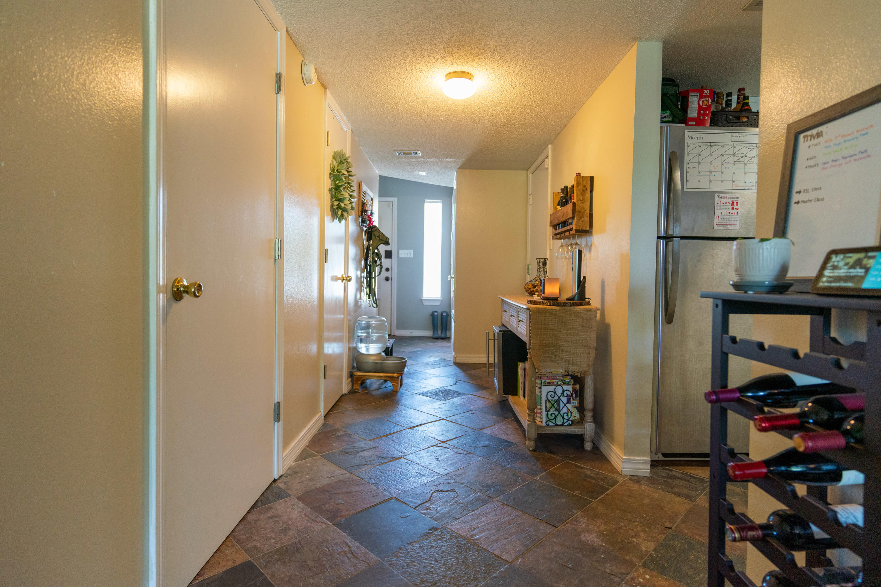 SCHNEIDER DRIVE T/H - Residential