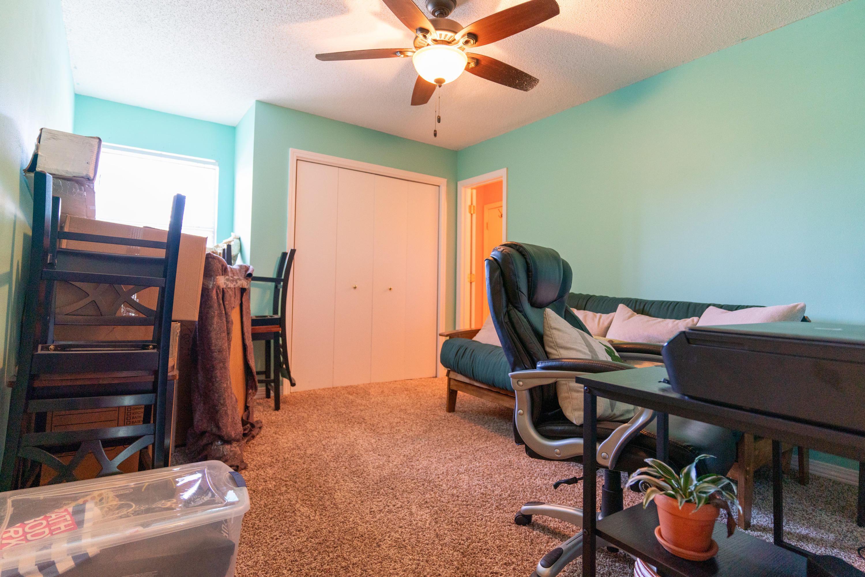 SCHNEIDER DRIVE T/H - Residential