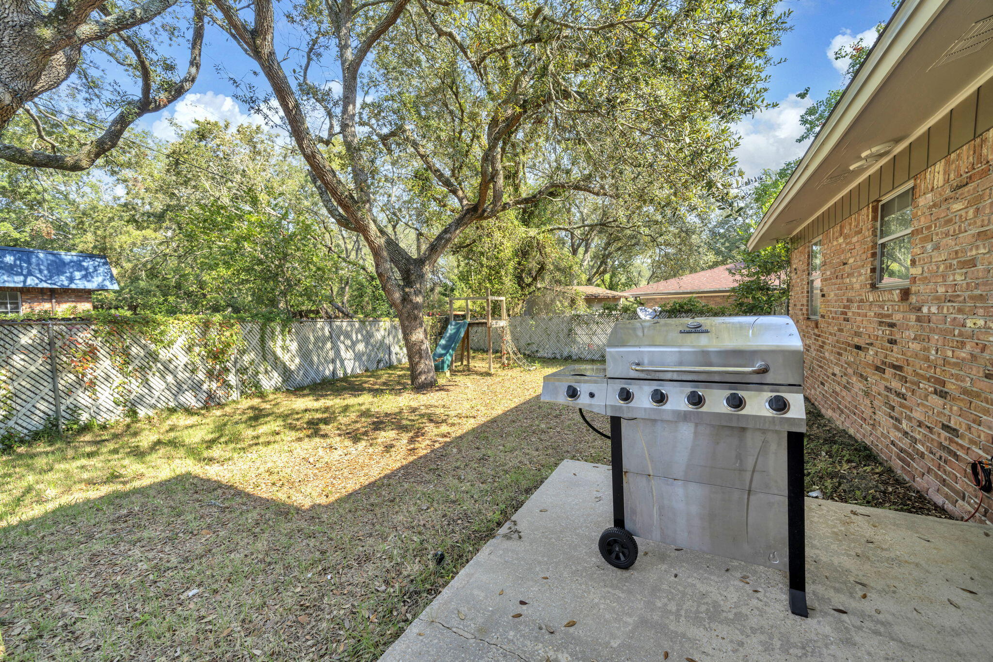 BAYOU WOODS 4TH ADDN - Residential