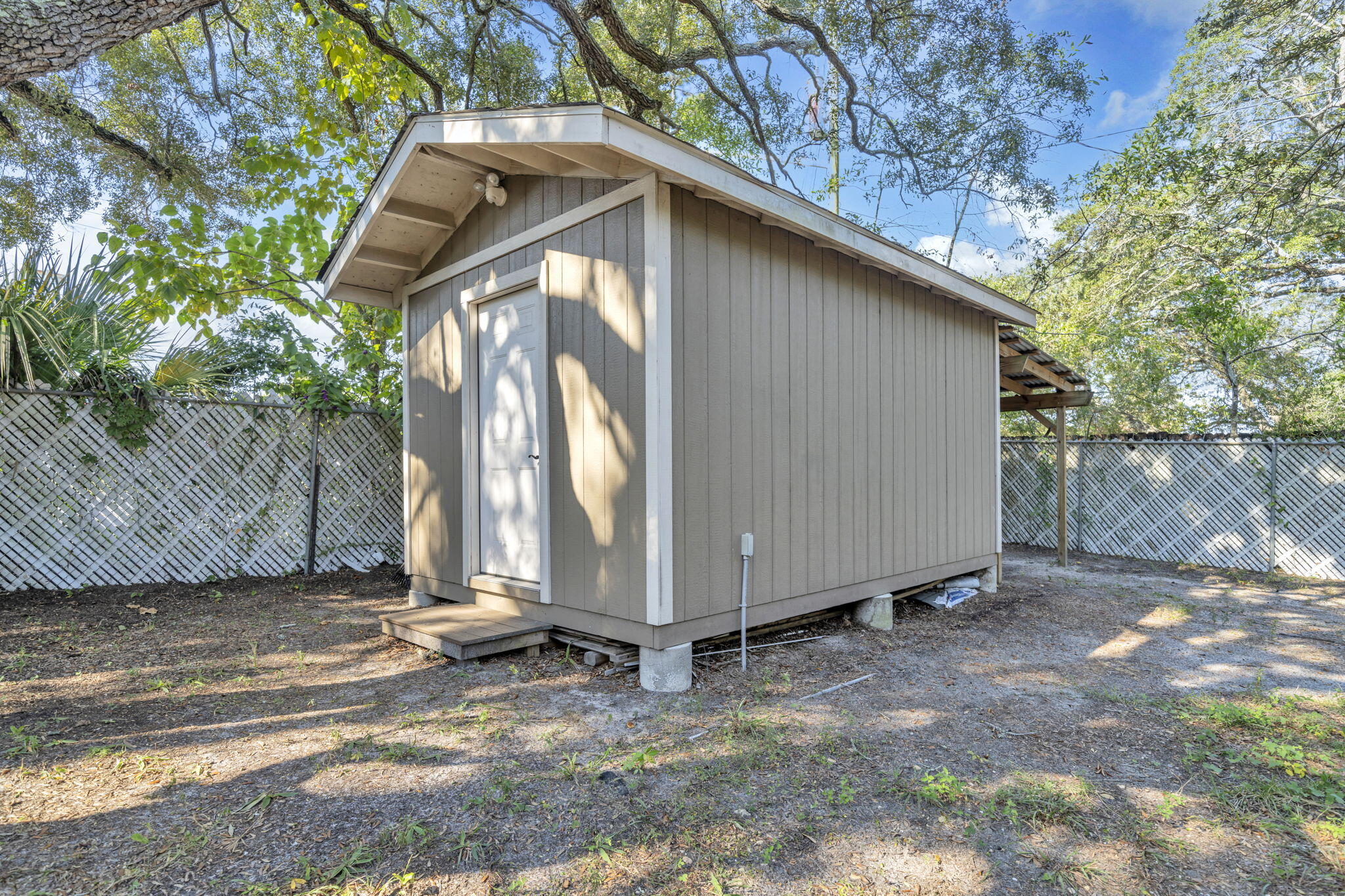 BAYOU WOODS 4TH ADDN - Residential