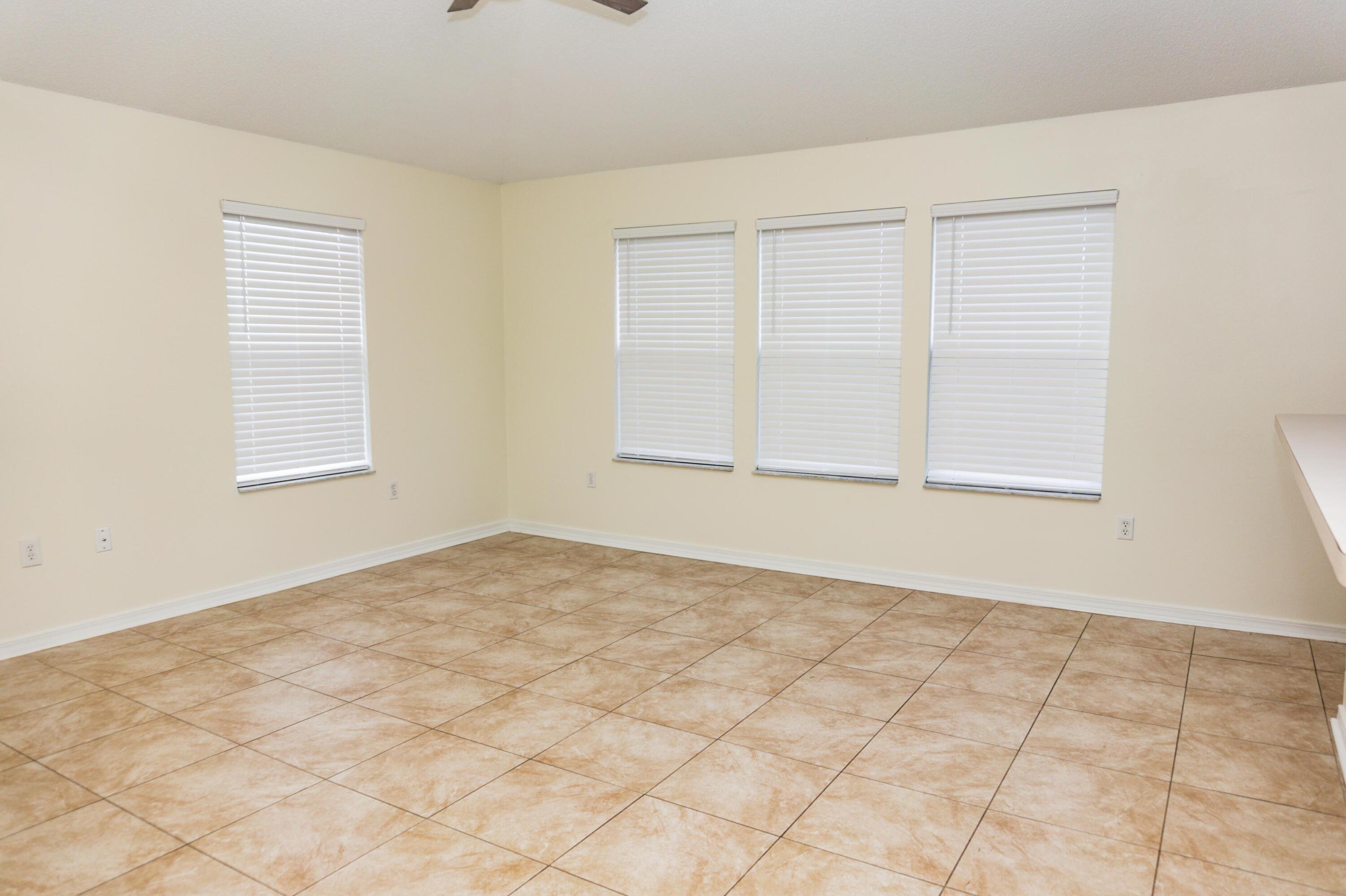 SOUTHWAY ESTATES 2ND ADDN - Residential Lease