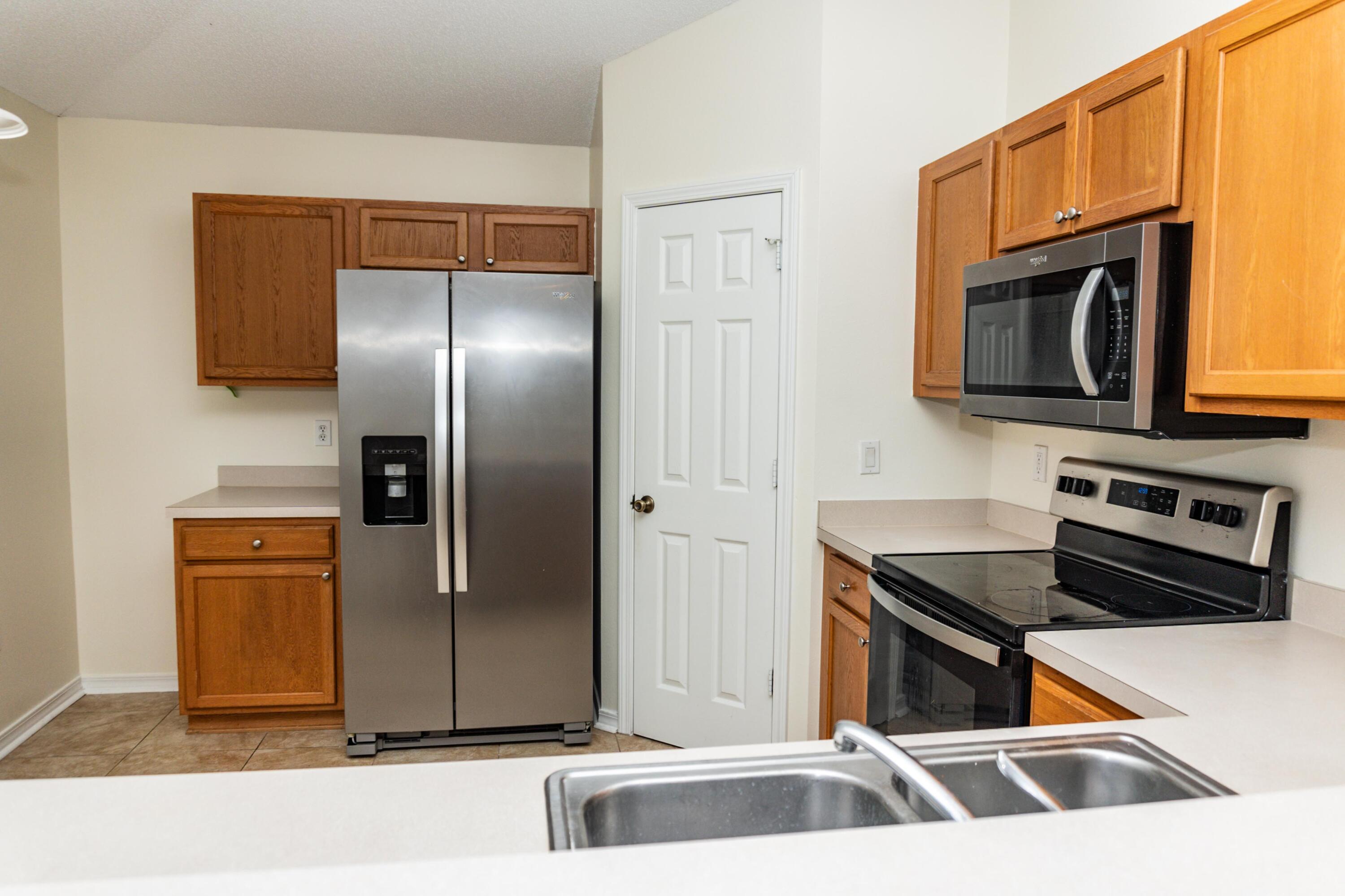 SOUTHWAY ESTATES 2ND ADDN - Residential Lease