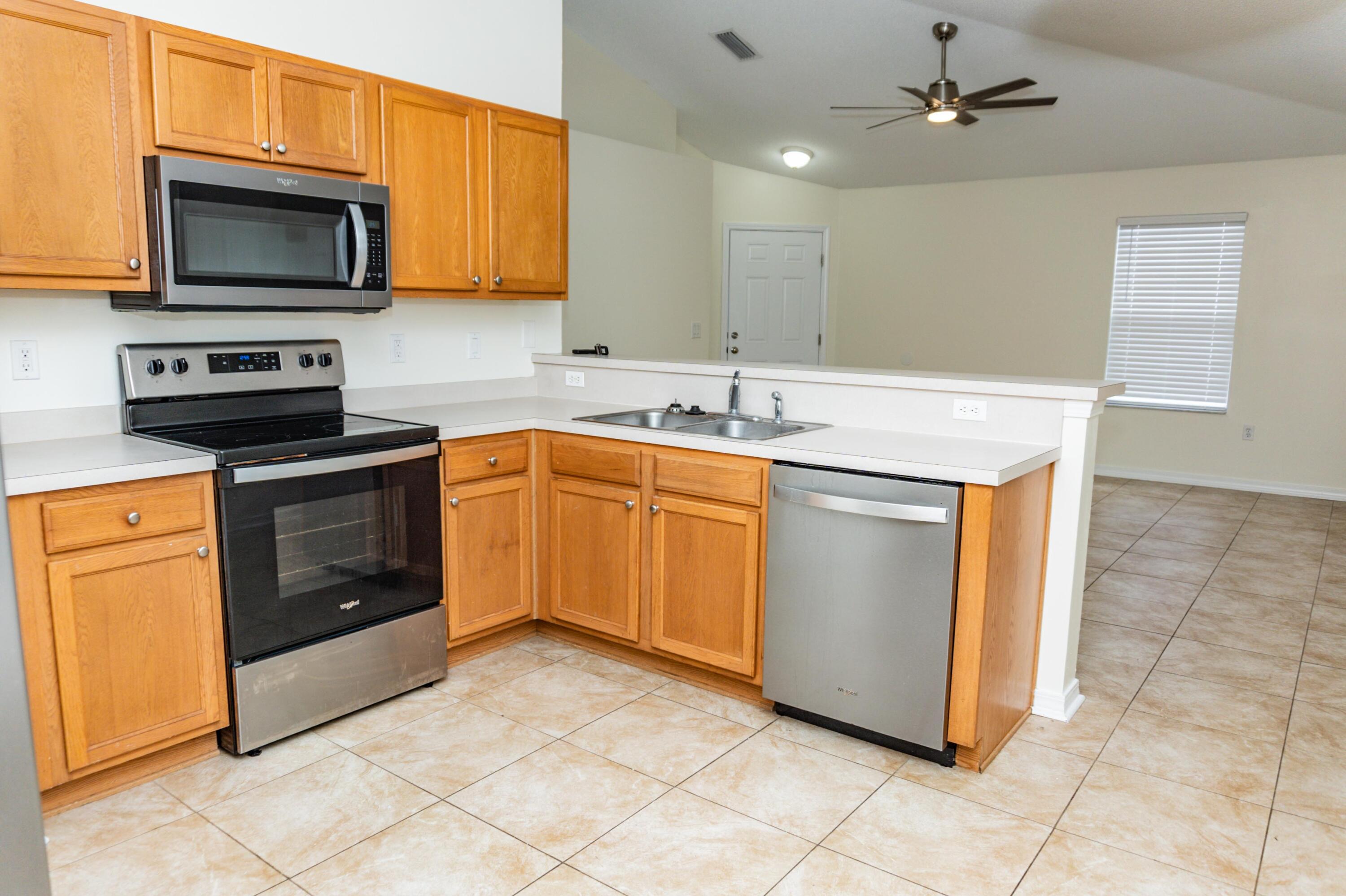 SOUTHWAY ESTATES 2ND ADDN - Residential Lease