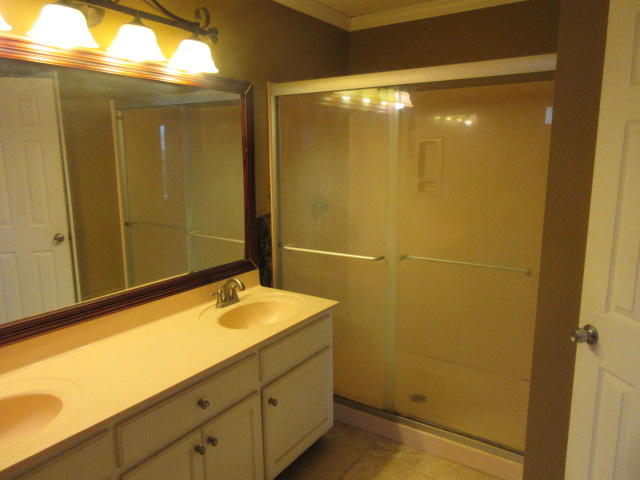 HARBOR BREEZE - Residential