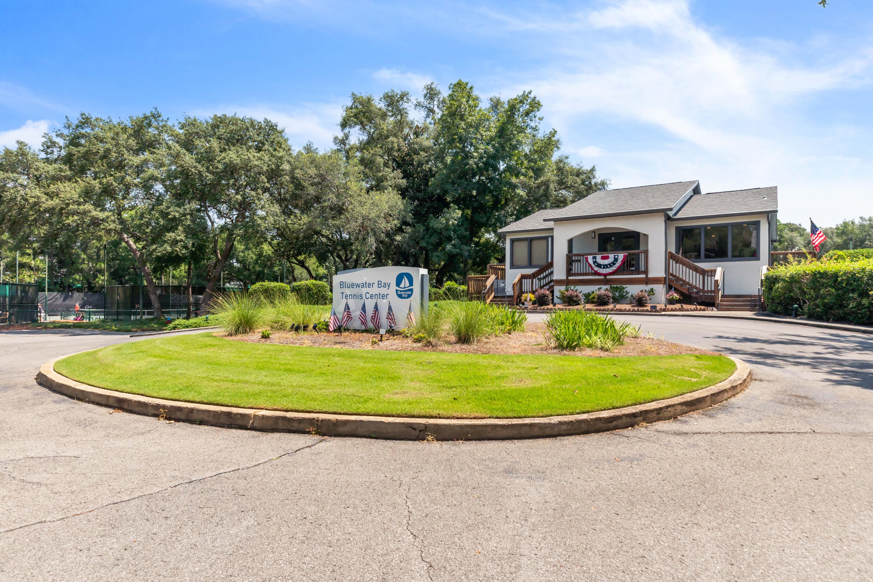 LAKESIDE CONDO AT BLUEWATER BAY - Residential