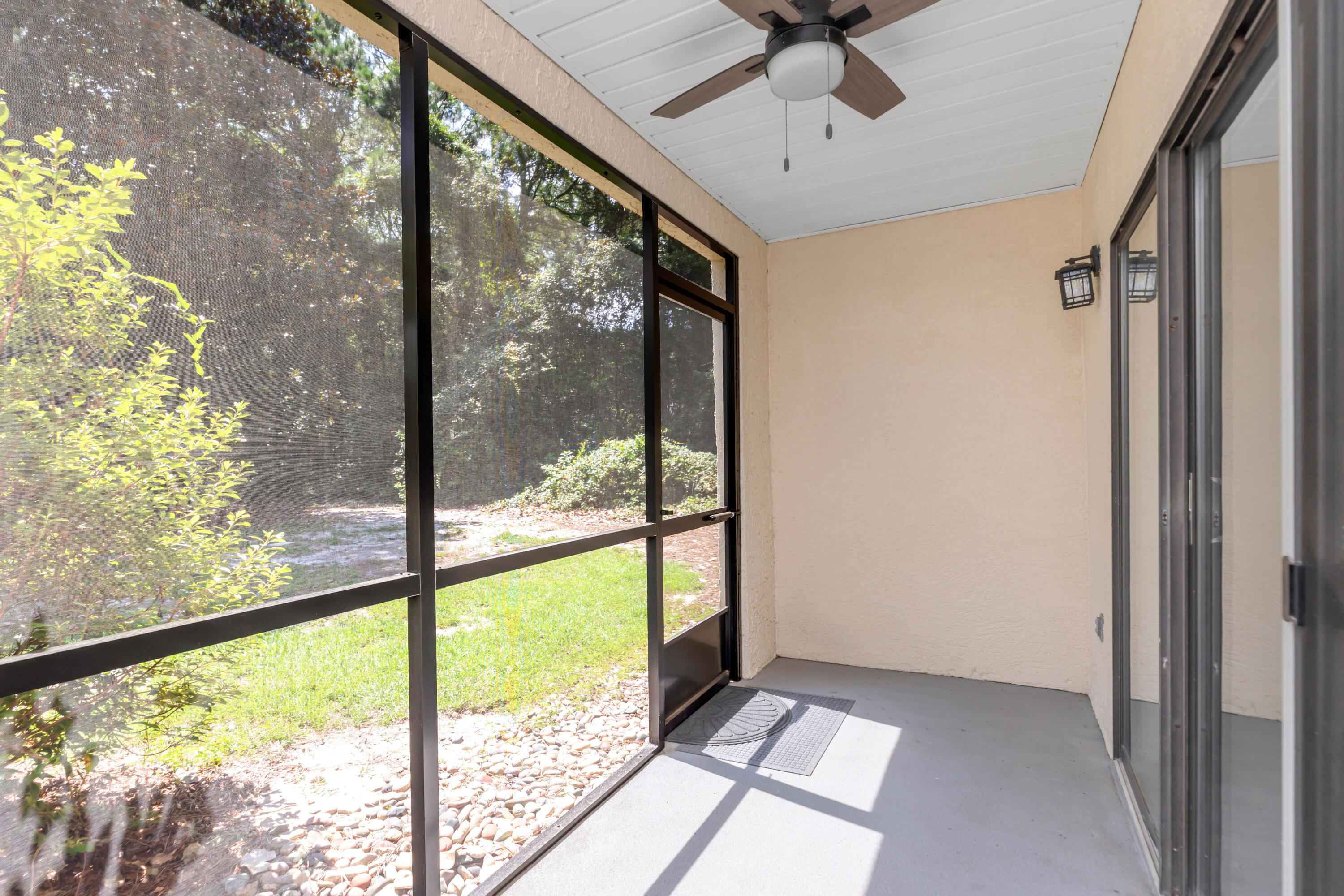 LAKESIDE CONDO AT BLUEWATER BAY - Residential