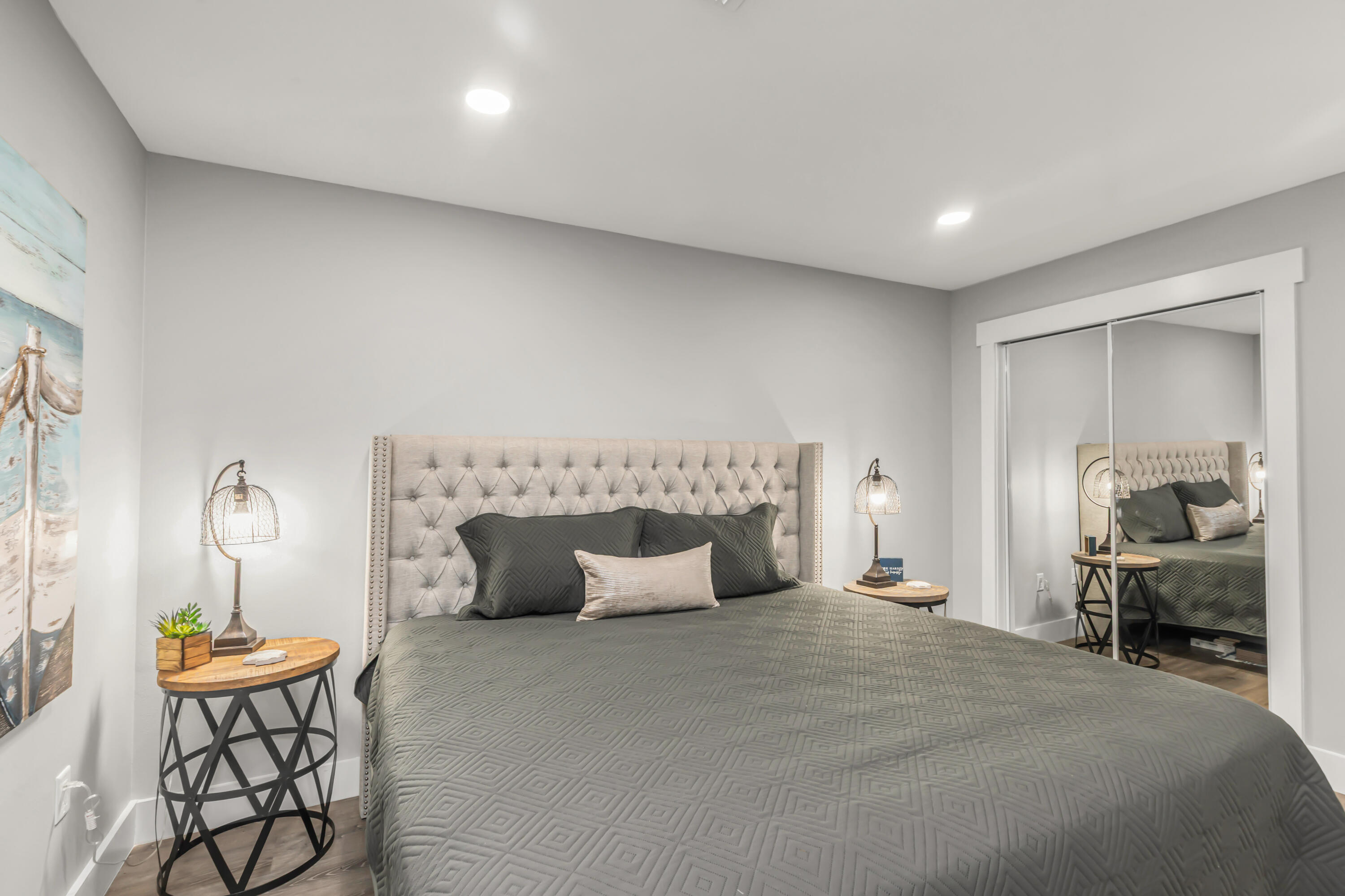 LAKESIDE CONDO AT BLUEWATER BAY - Residential