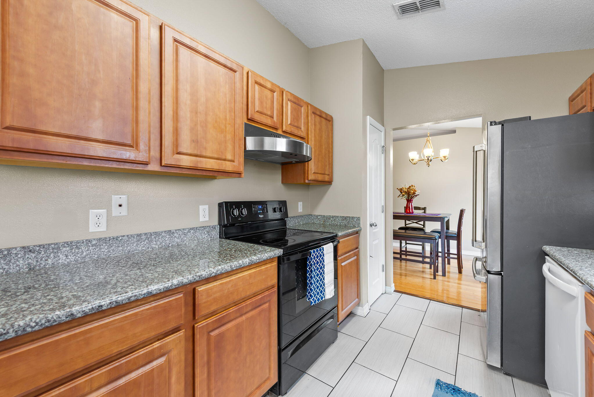 MAPLE OAKS - Residential