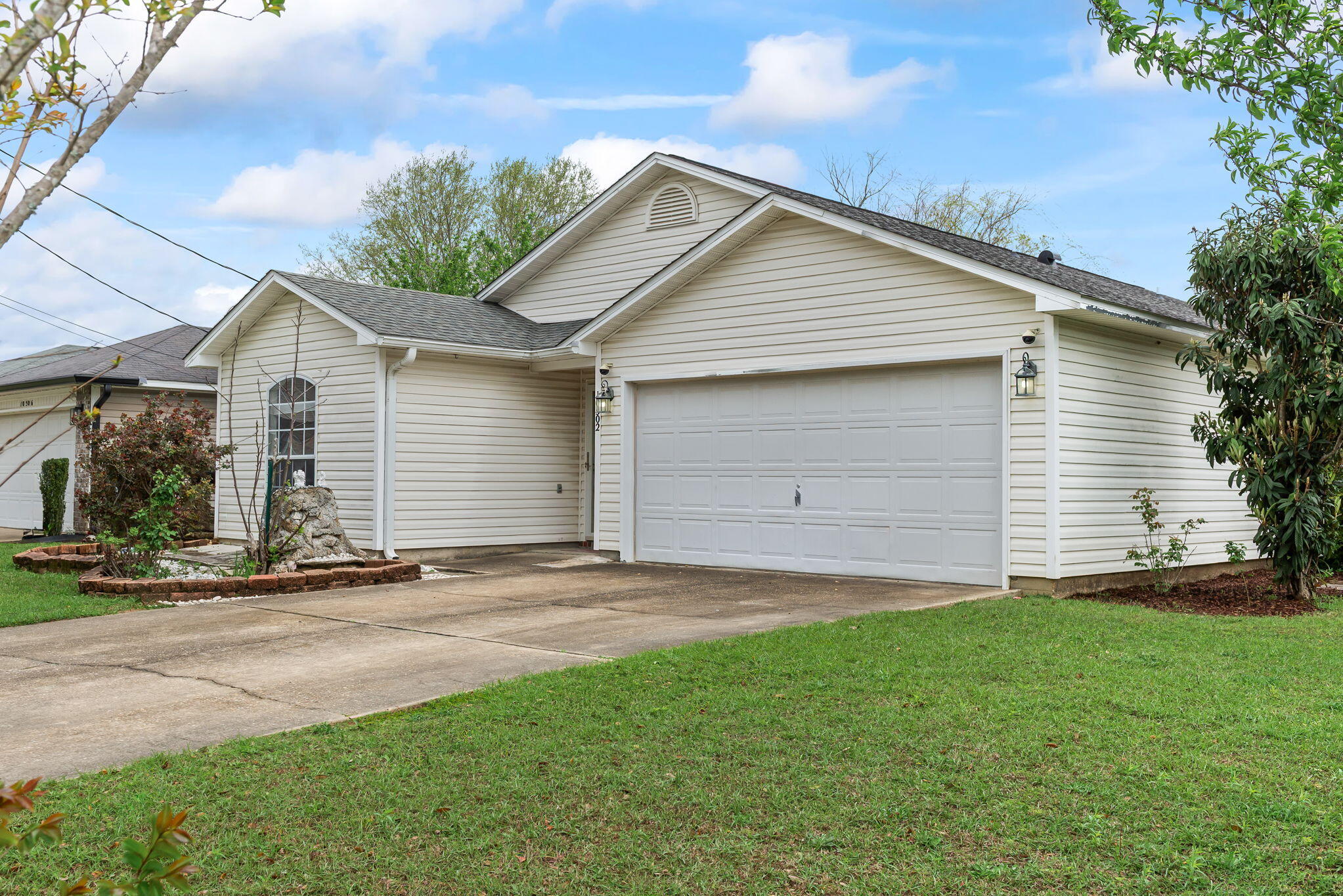 MAPLE OAKS - Residential