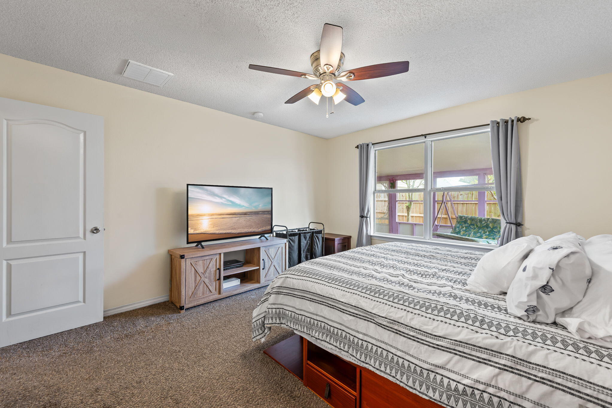 MAPLE OAKS - Residential