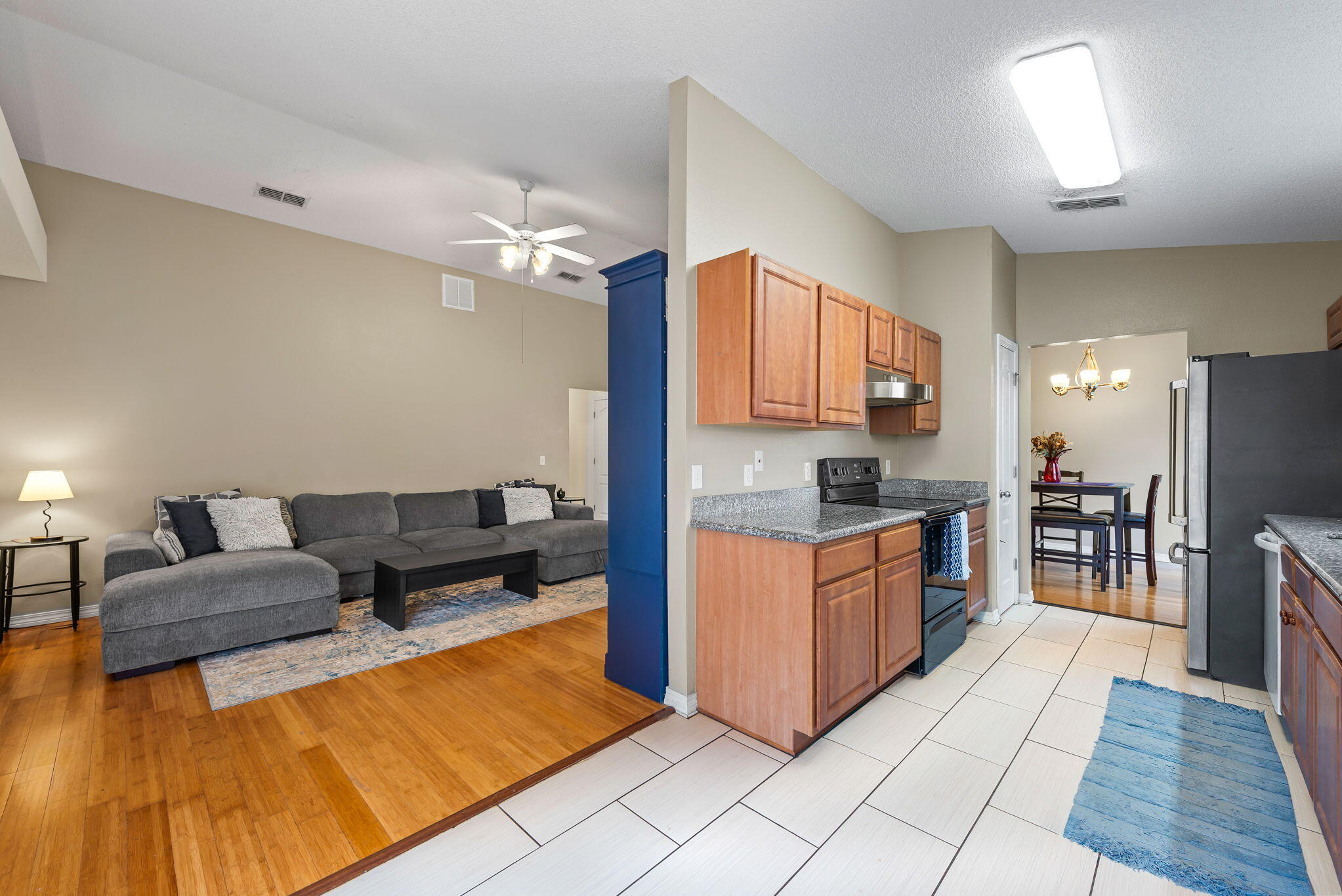 MAPLE OAKS - Residential